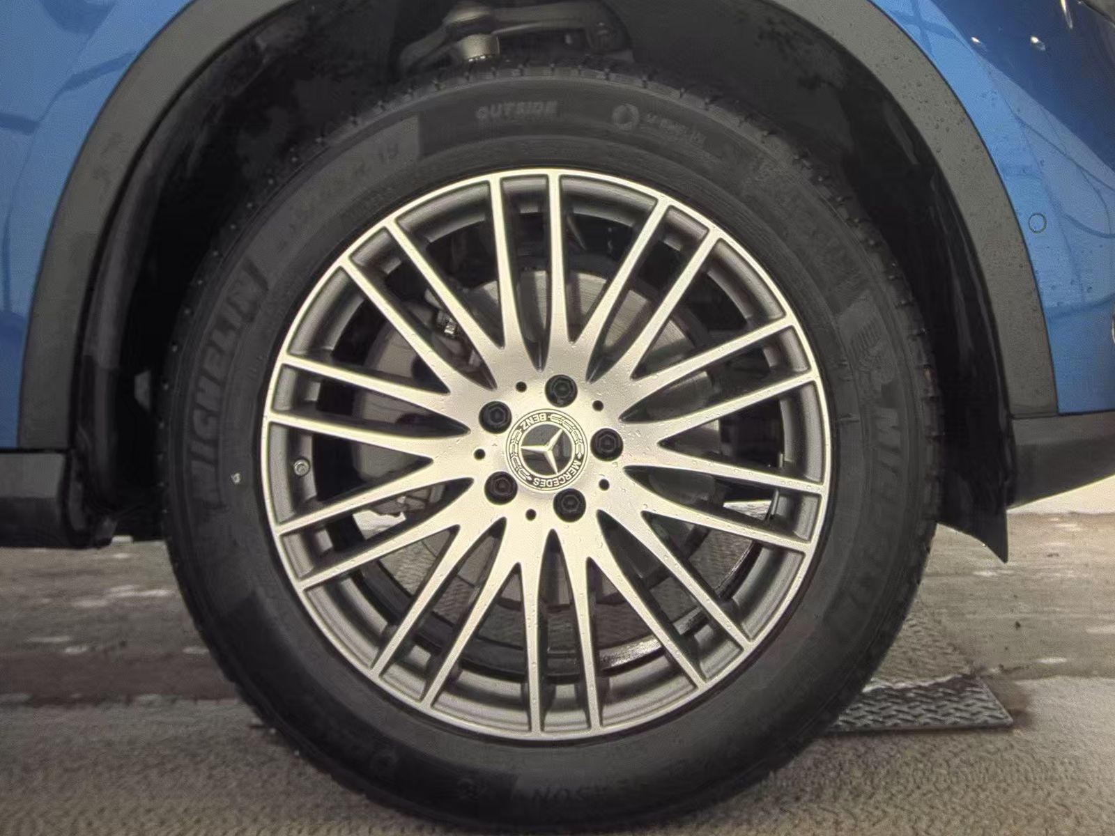 2023 Mercedes-Benz GLC GLC 300 AWD