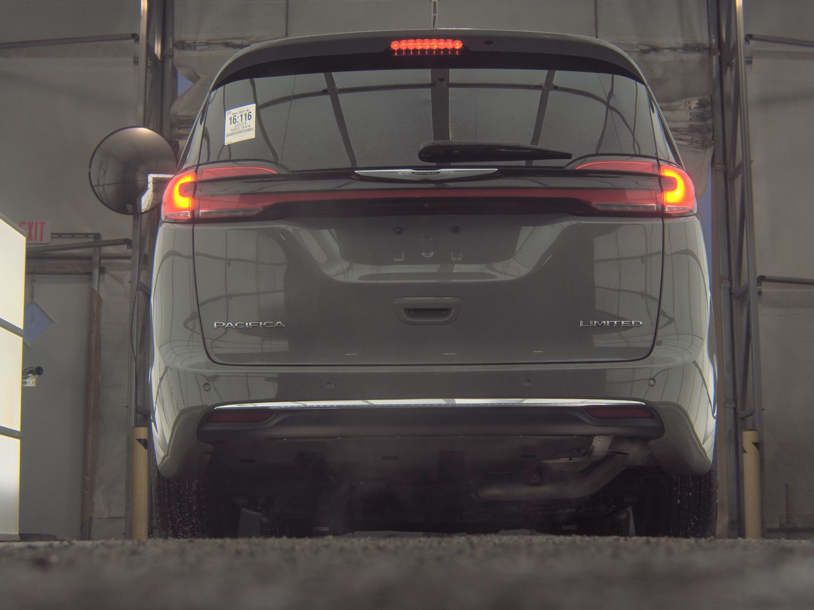 2023 Chrysler Pacifica Limited FWD