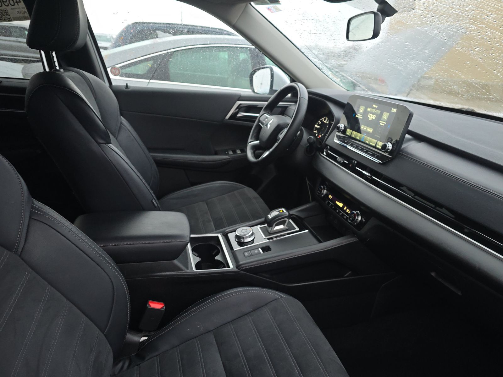 2024 Mitsubishi Outlander SE AWD