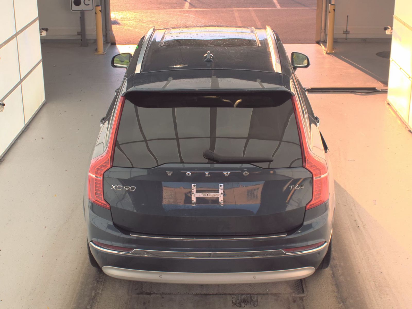 2022 Volvo XC90 T6 Inscription AWD