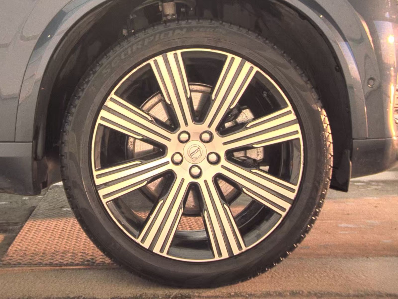 2022 Volvo XC90 T6 Inscription AWD