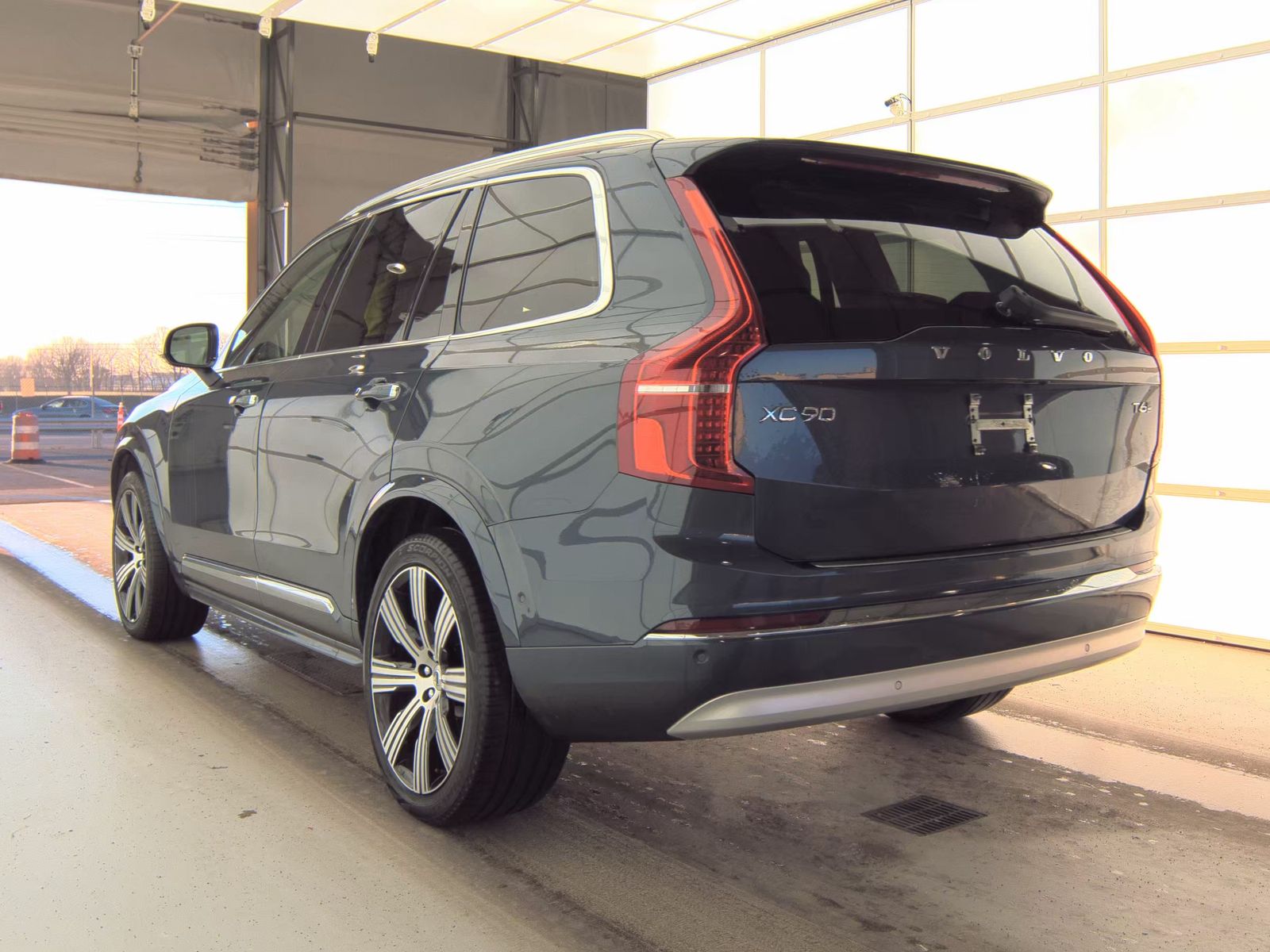 2022 Volvo XC90 T6 Inscription AWD