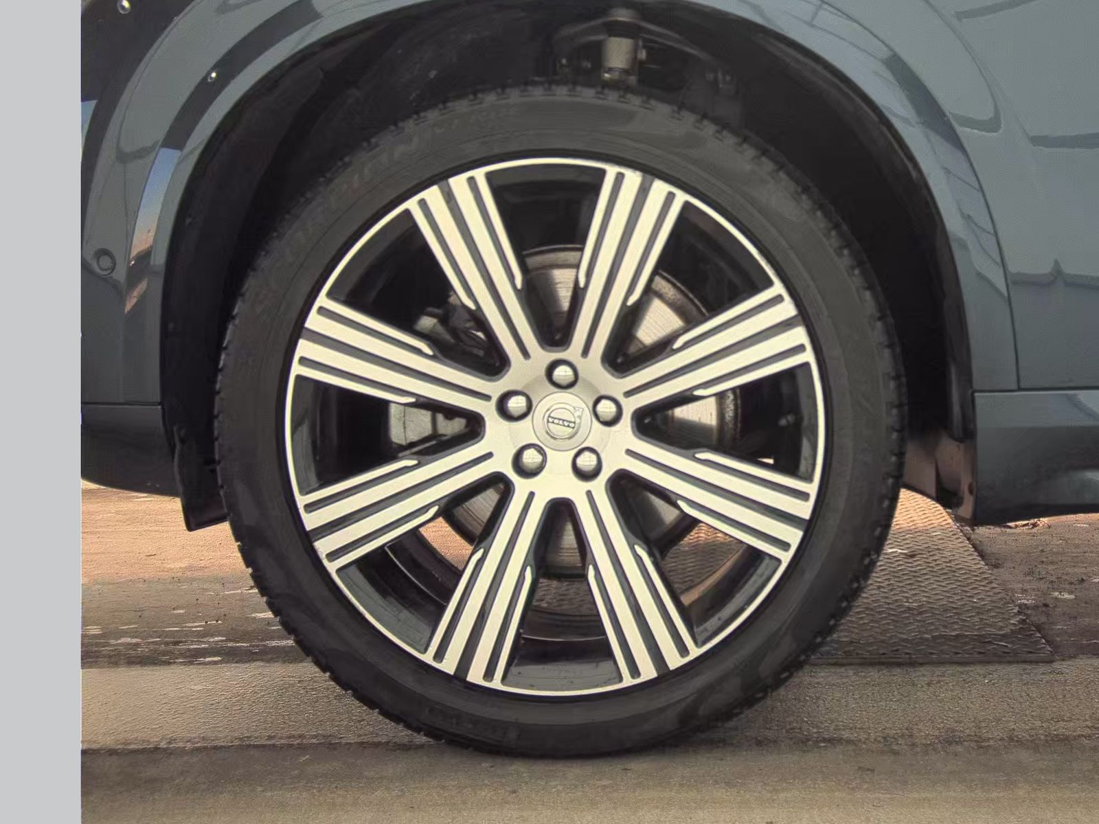 2022 Volvo XC90 T6 Inscription AWD