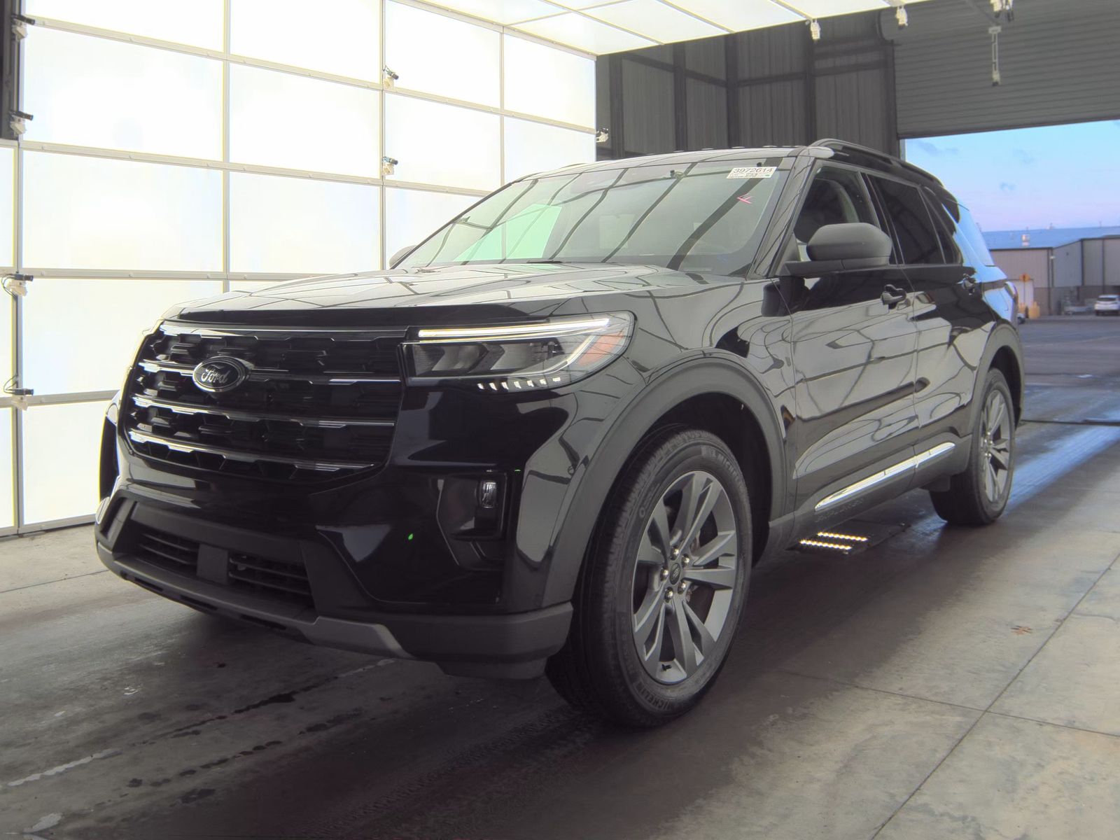 2025 Ford Explorer Active AWD