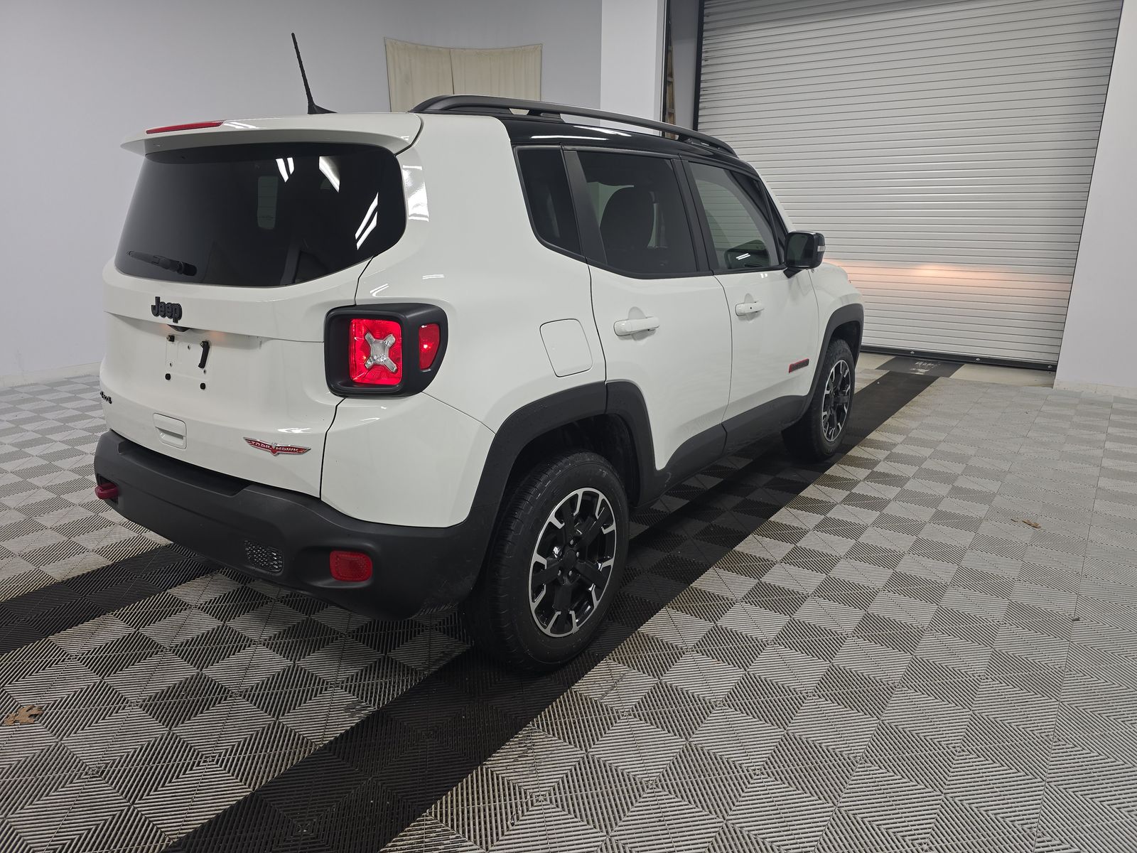 2023 Jeep Renegade Trailhawk AWD
