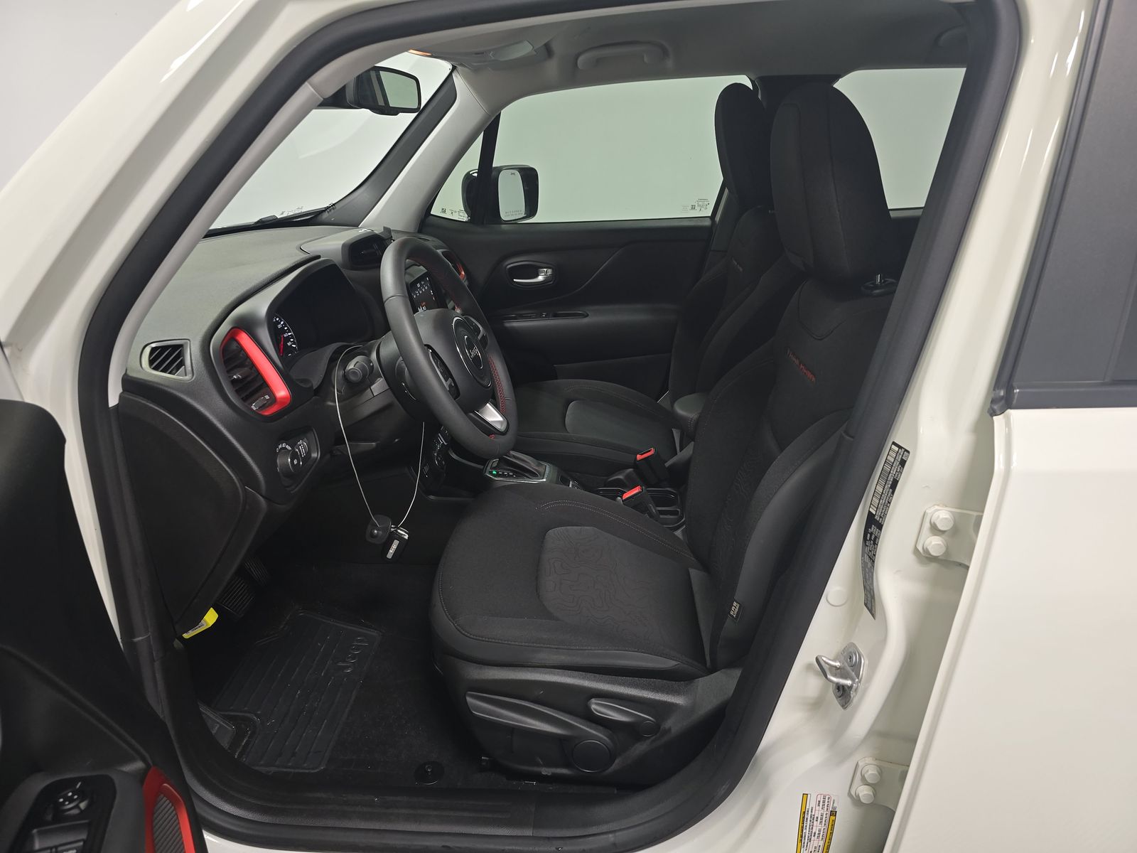 2023 Jeep Renegade Trailhawk AWD