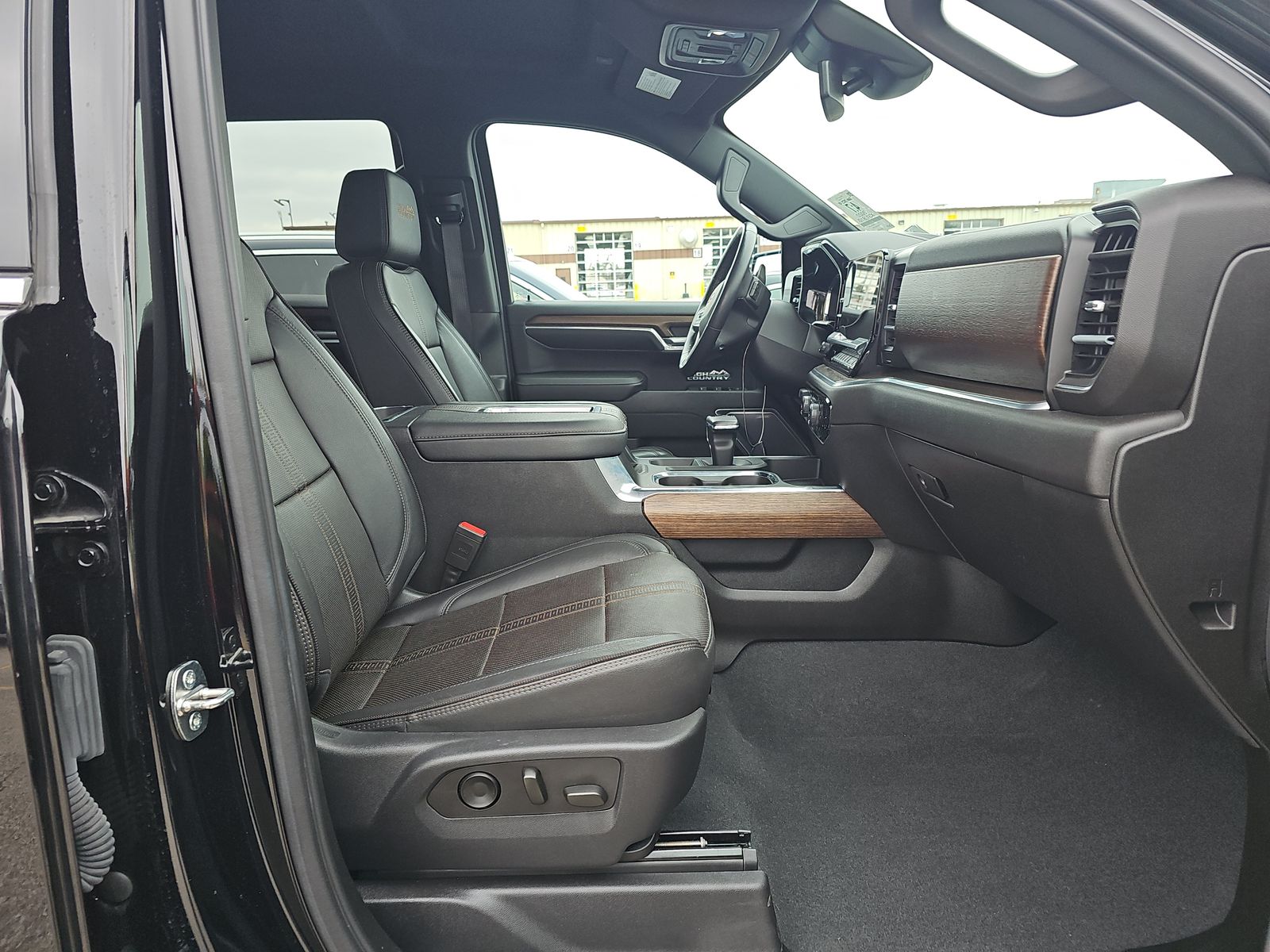 2022 Chevrolet Silverado 1500 High Country AWD