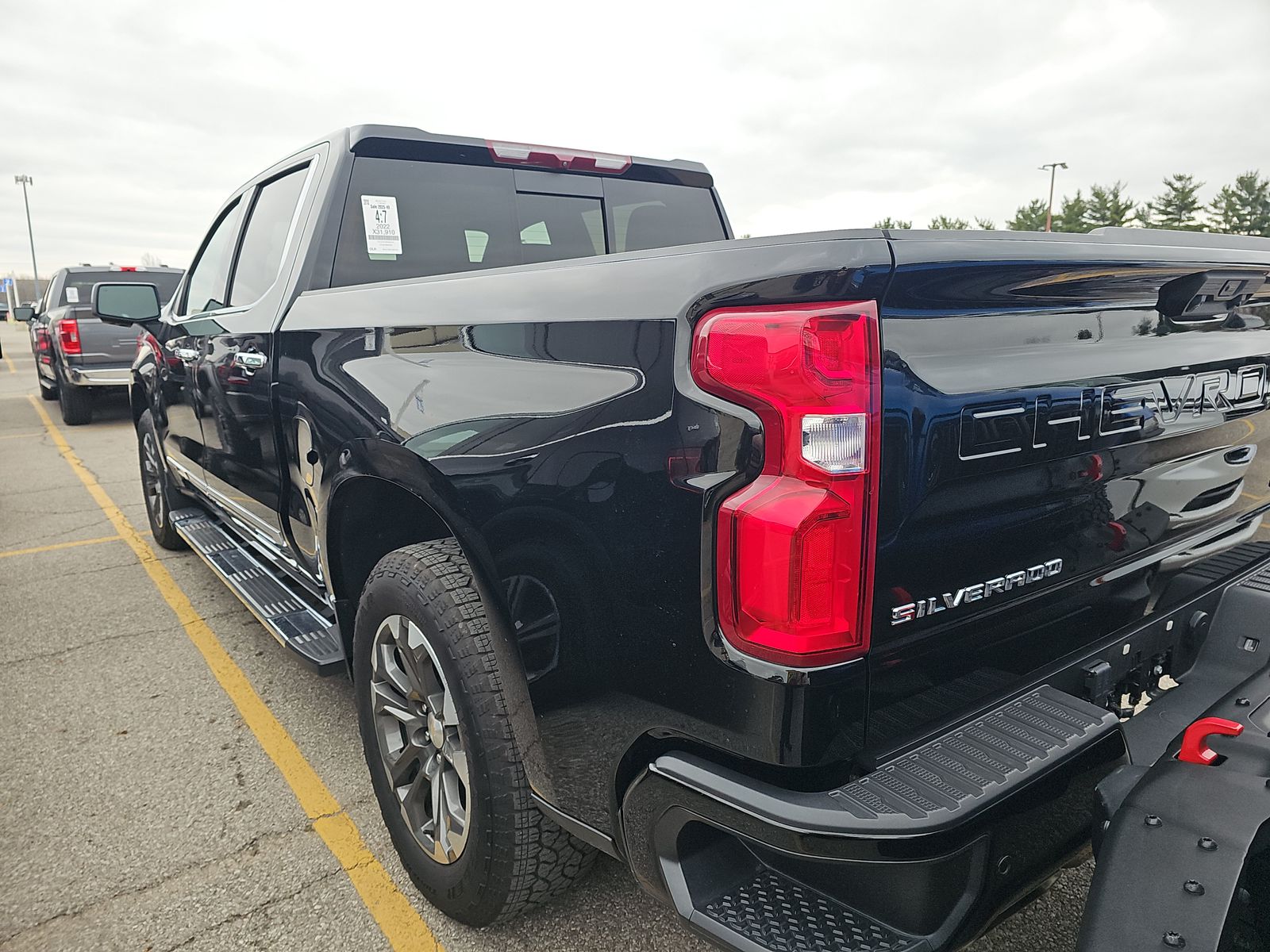 2022 Chevrolet Silverado 1500 High Country AWD