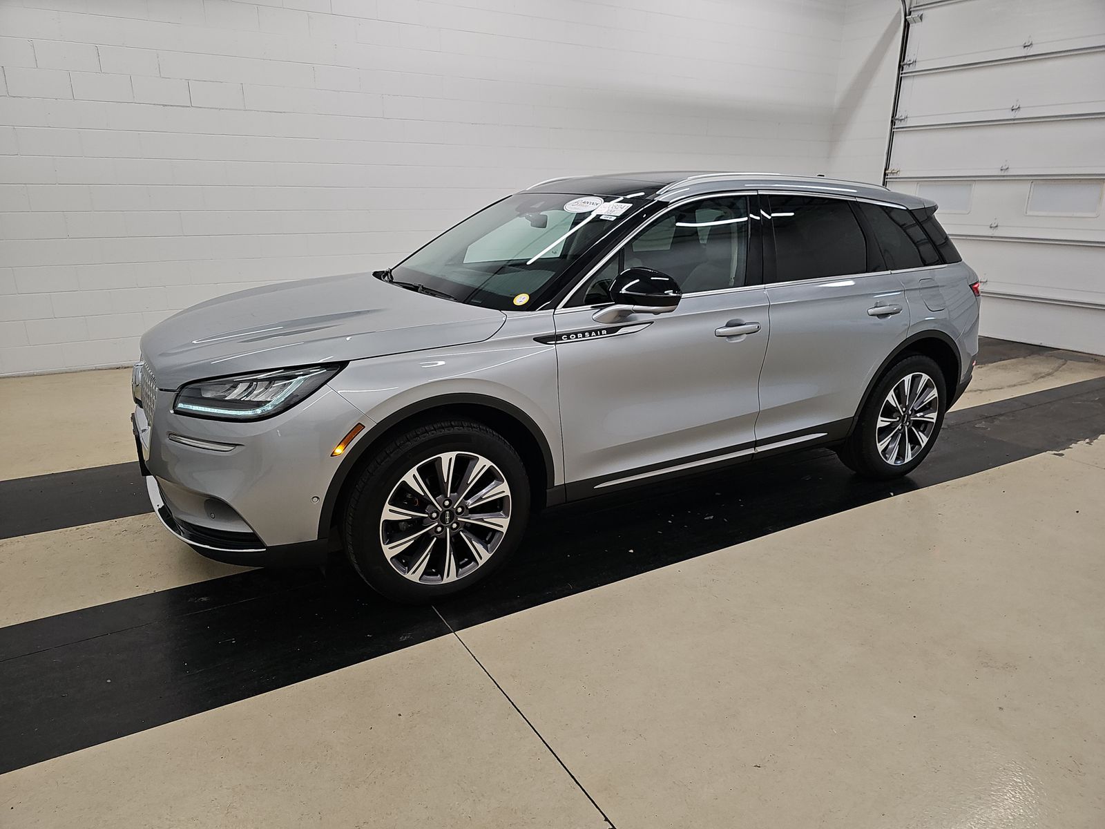 2022 Lincoln Corsair Reserve's photo