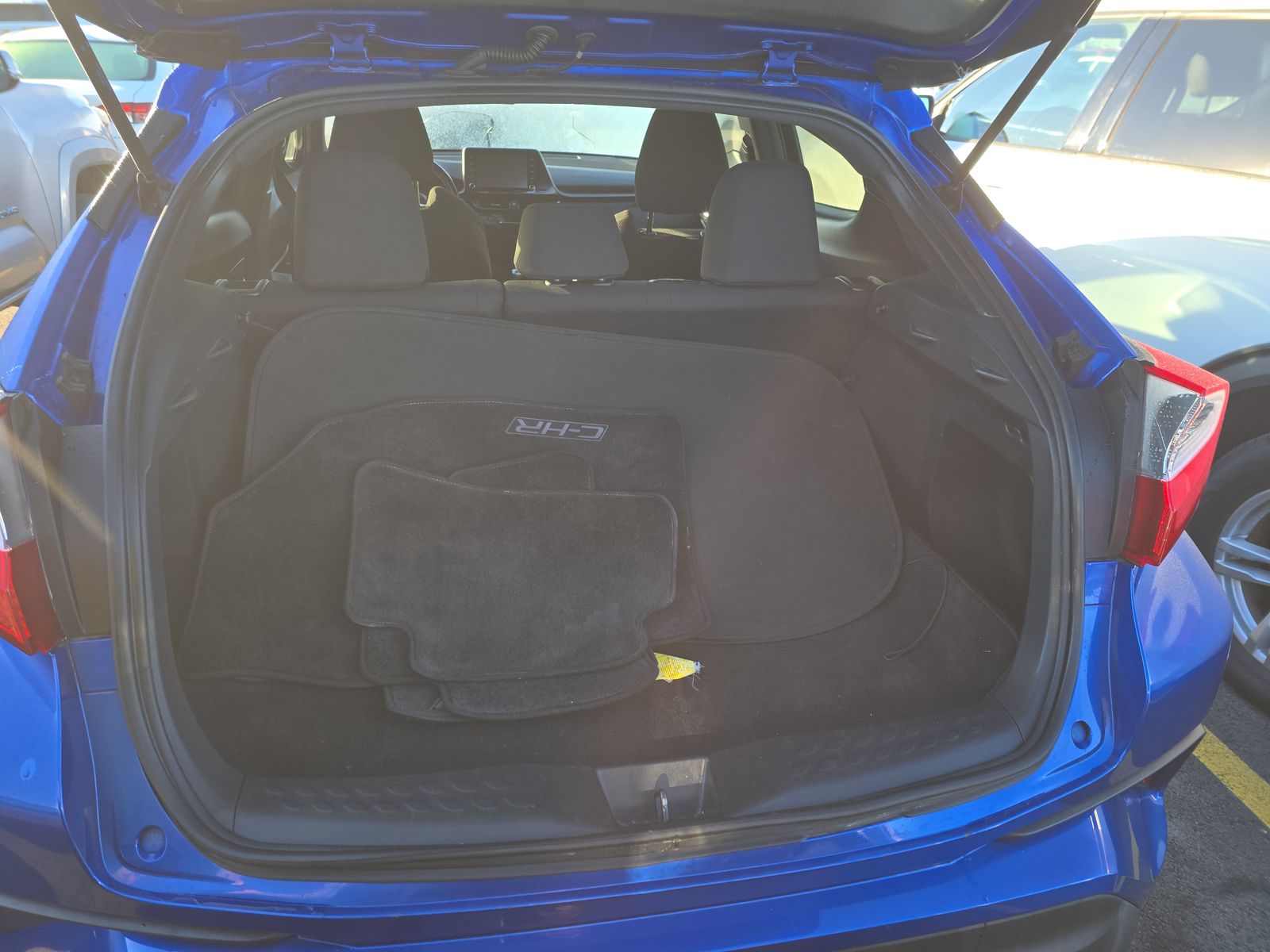 2019 Toyota C-HR XLE FWD