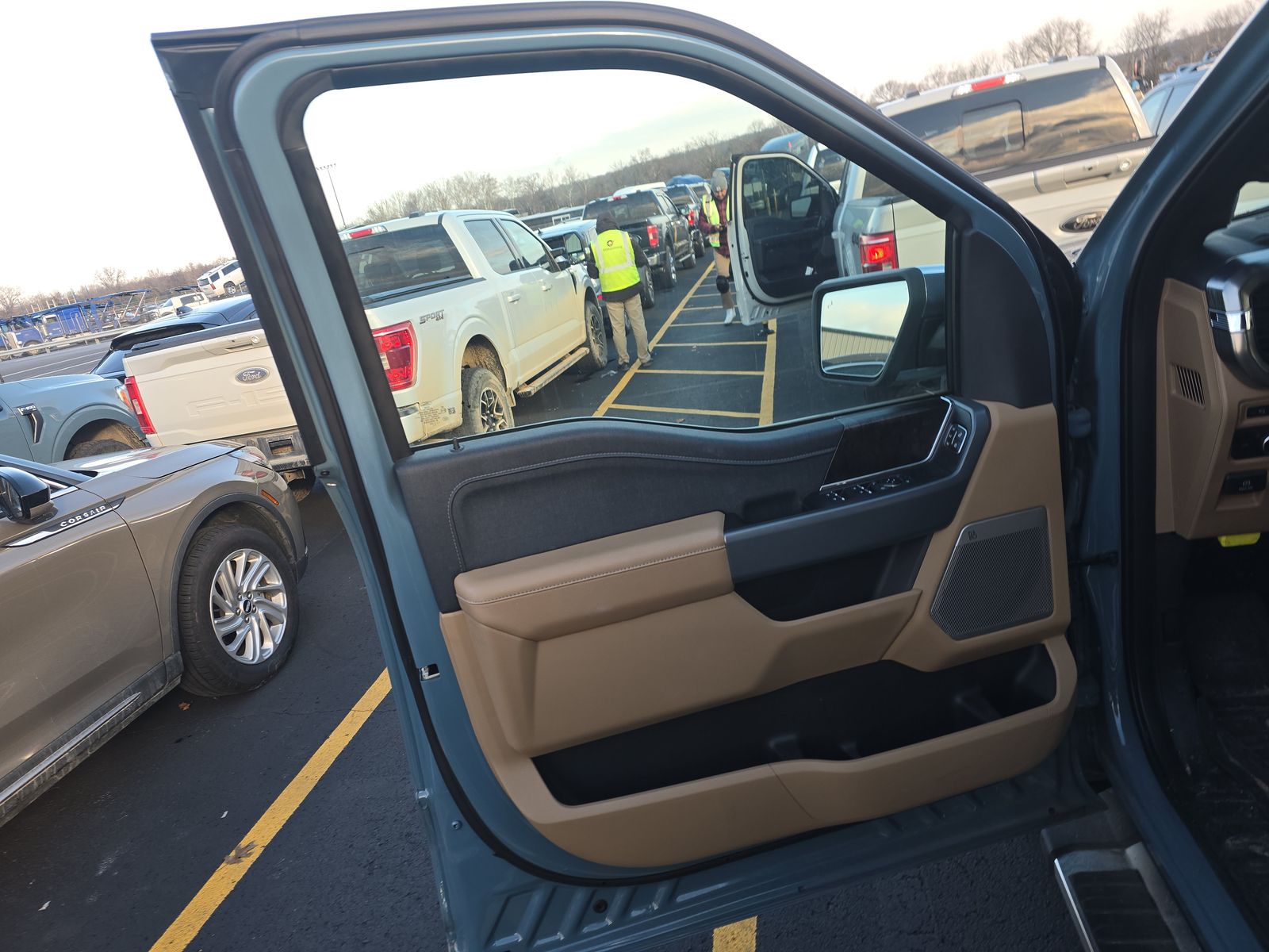 2023 Ford F-150 Lariat AWD