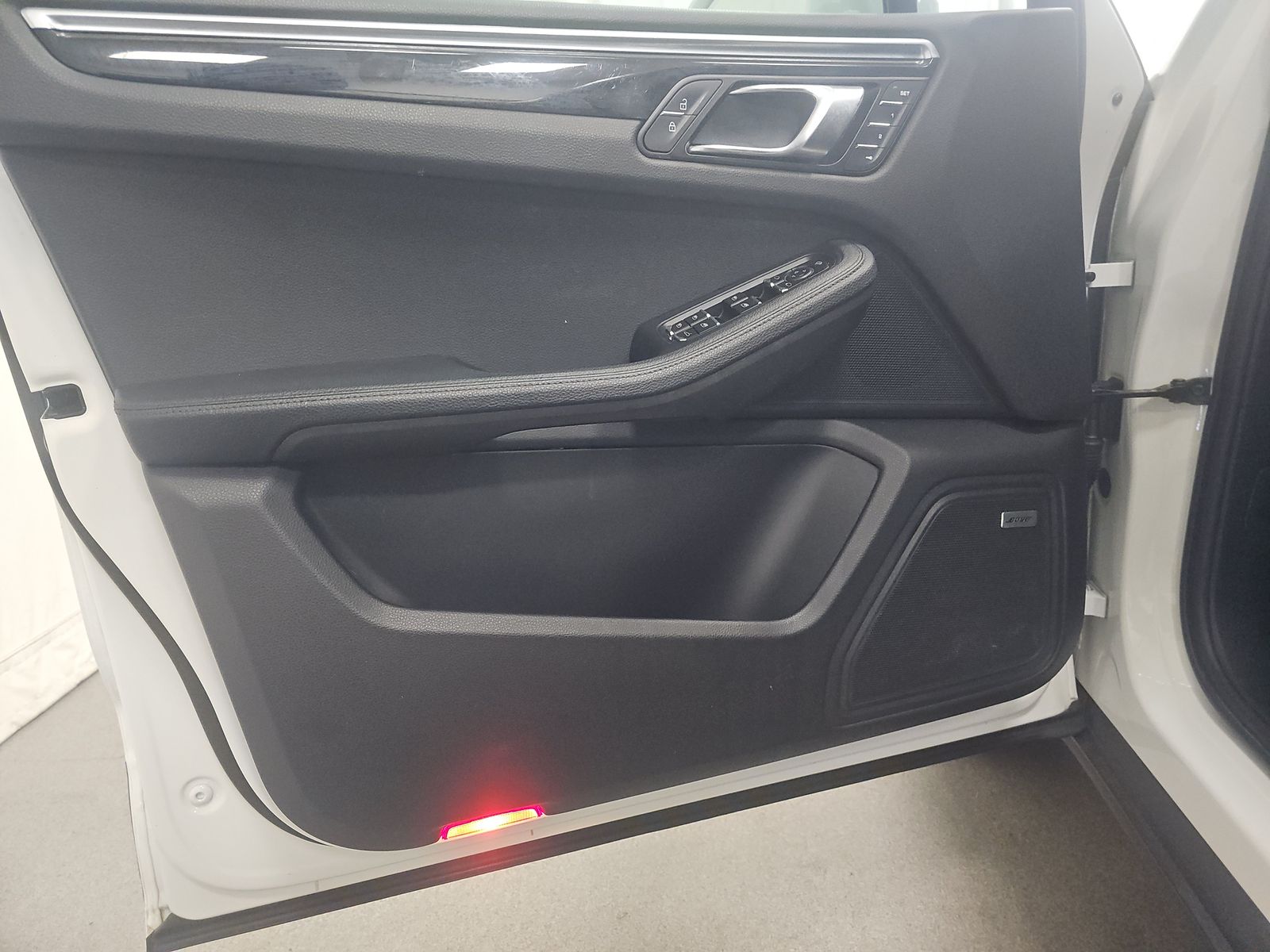 2022 Porsche Macan Base AWD