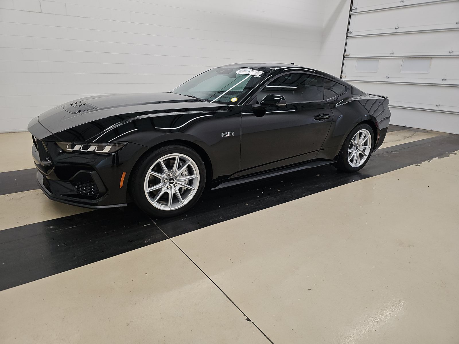 2024 Ford Mustang GT Premium's photo