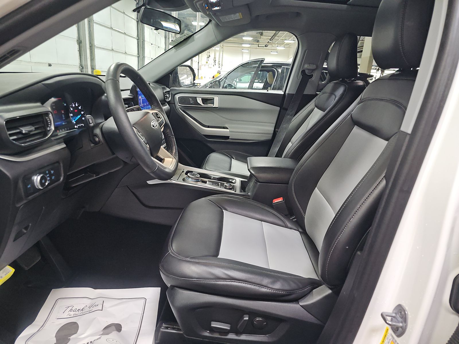 2022 Ford Explorer XLT AWD