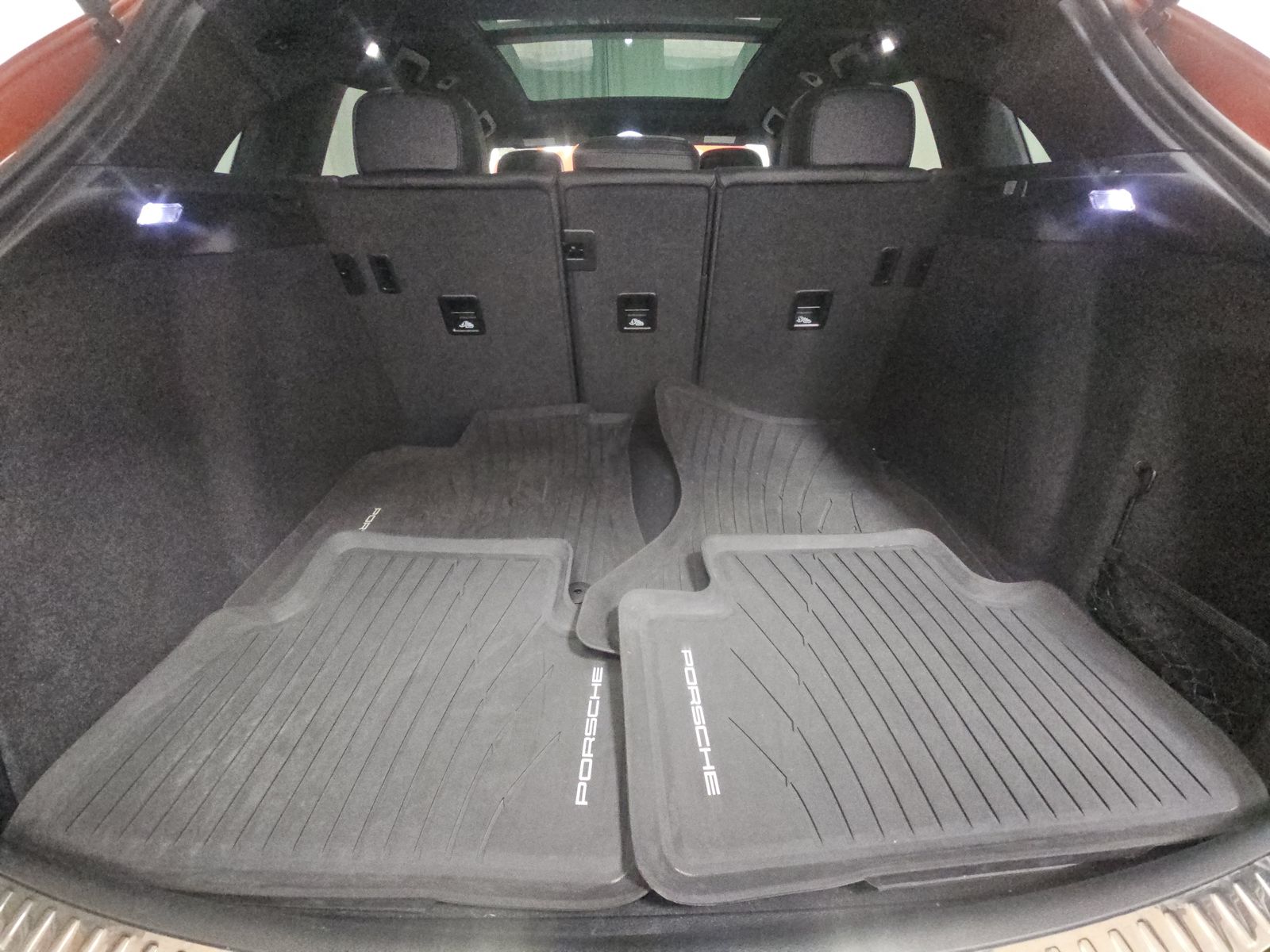 2024 Porsche Macan Base AWD