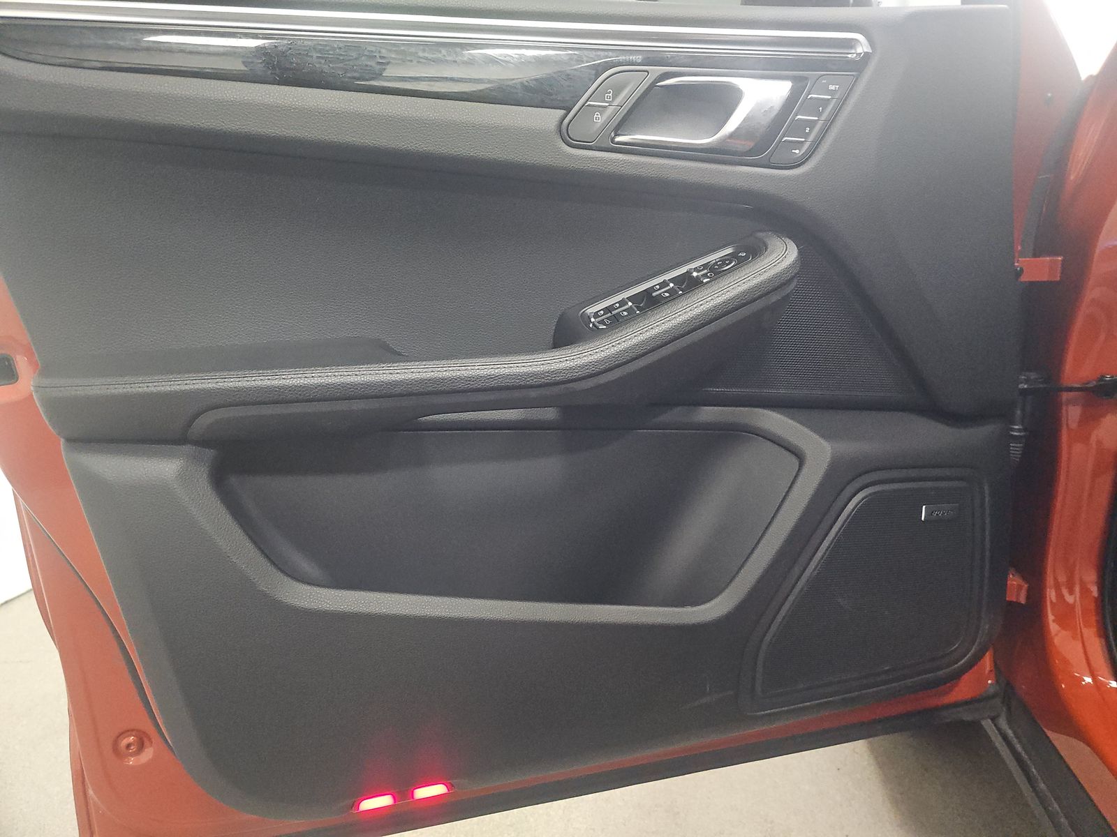 2024 Porsche Macan Base AWD