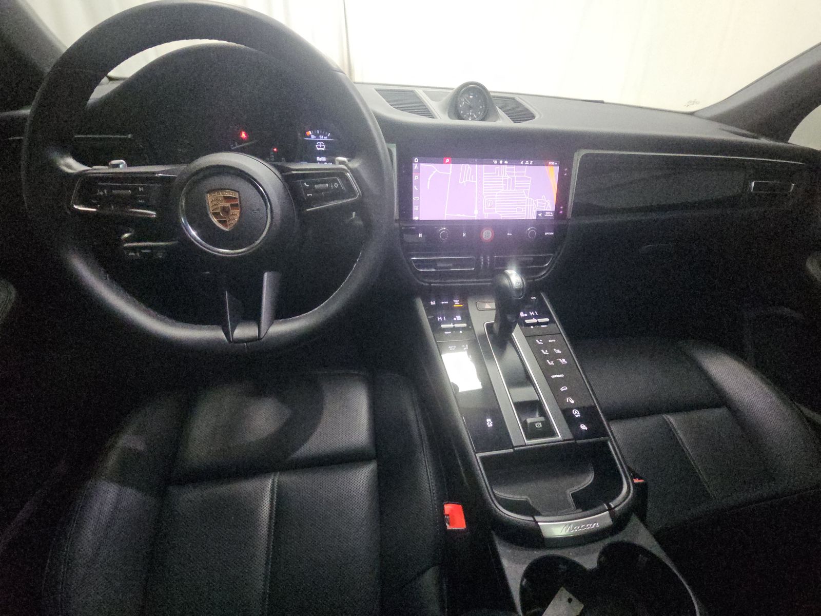 2024 Porsche Macan Base AWD