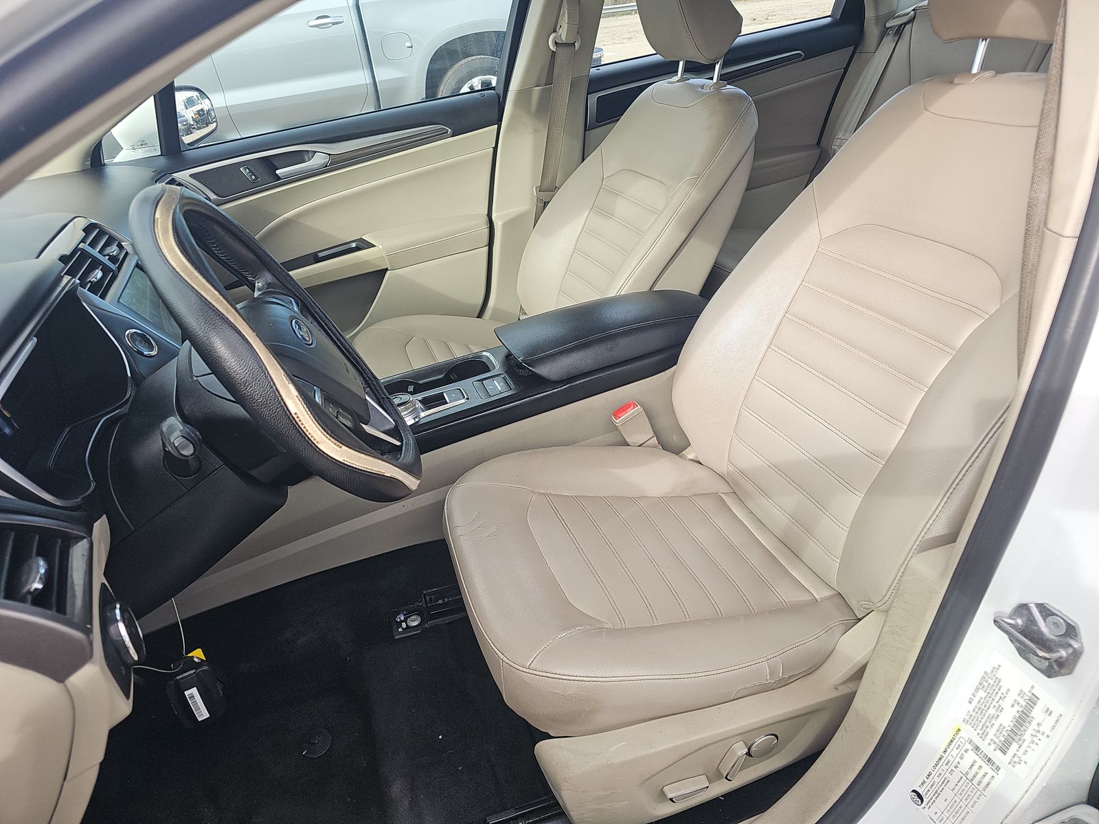 2020 Ford Fusion SEL FWD