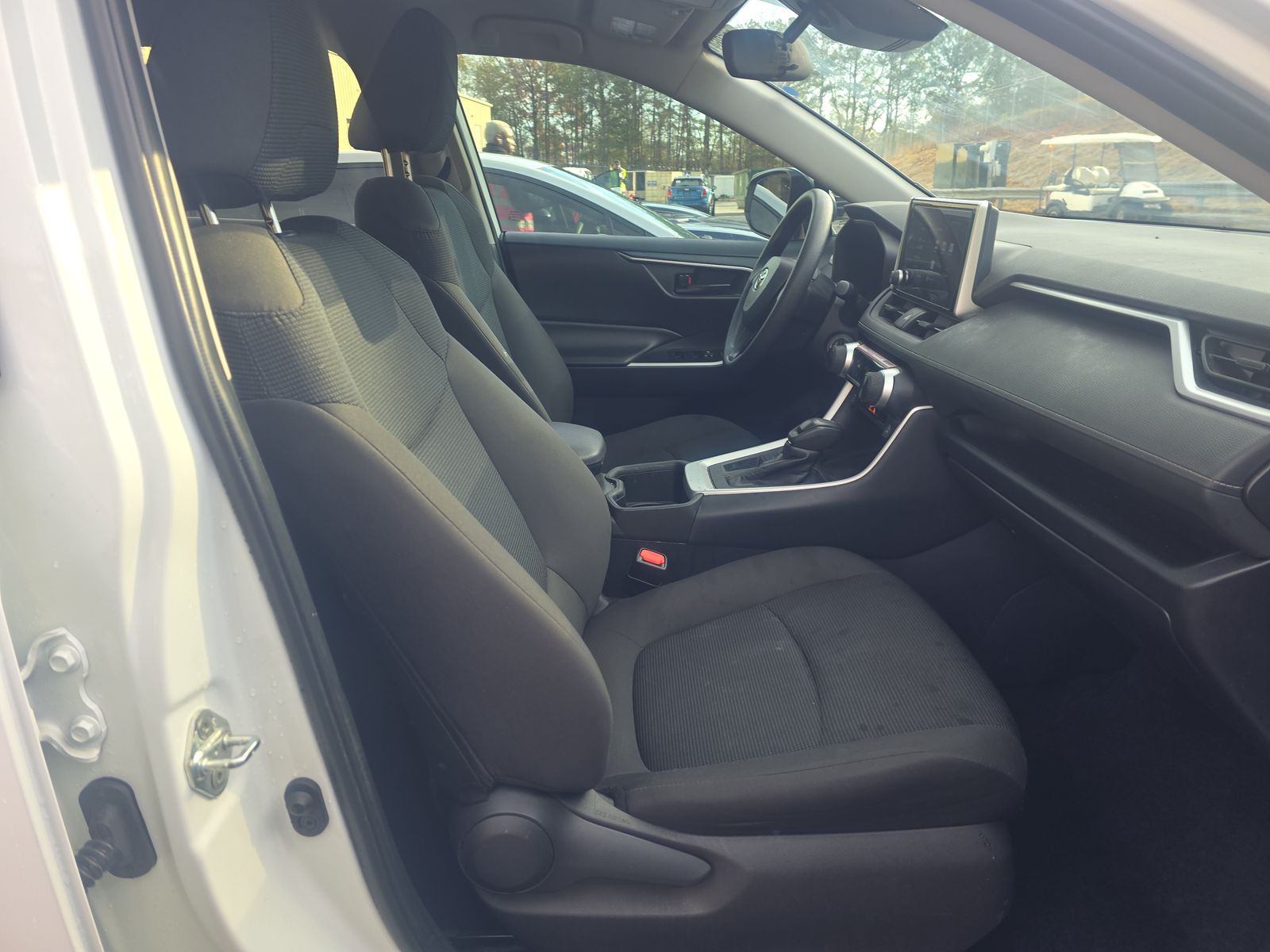 2024 Toyota RAV4 LE FWD