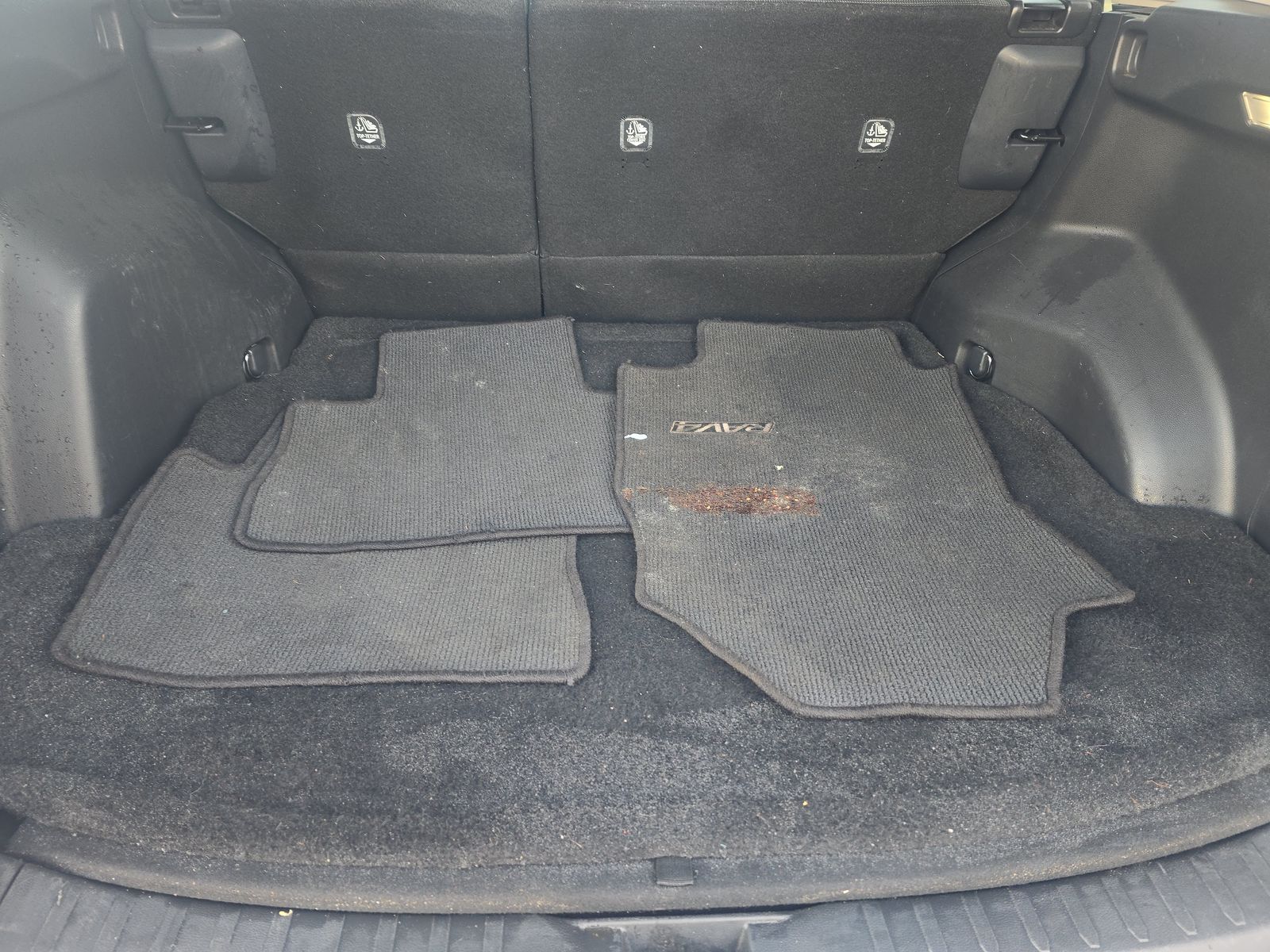 2024 Toyota RAV4 LE FWD