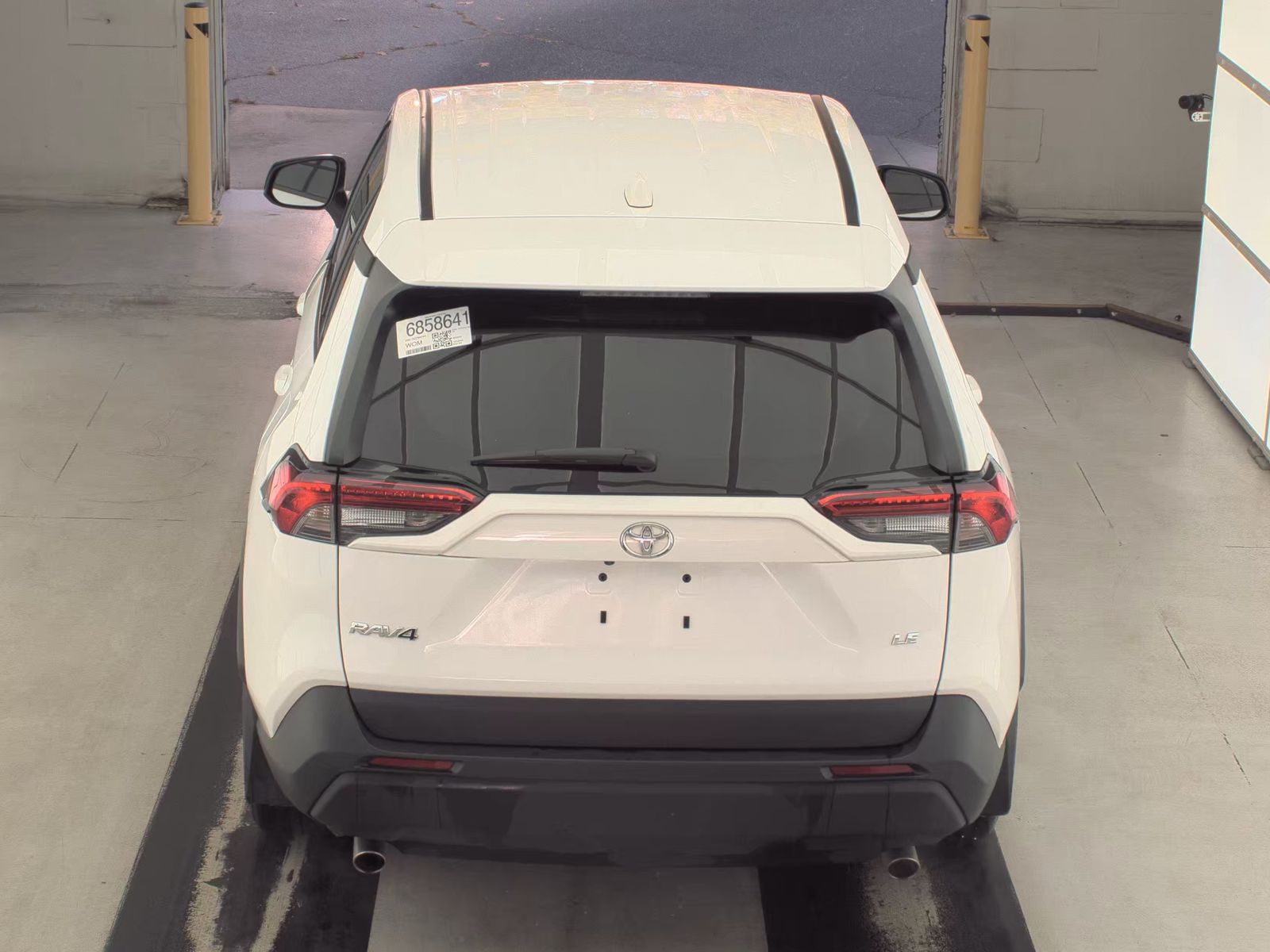 2024 Toyota RAV4 LE FWD