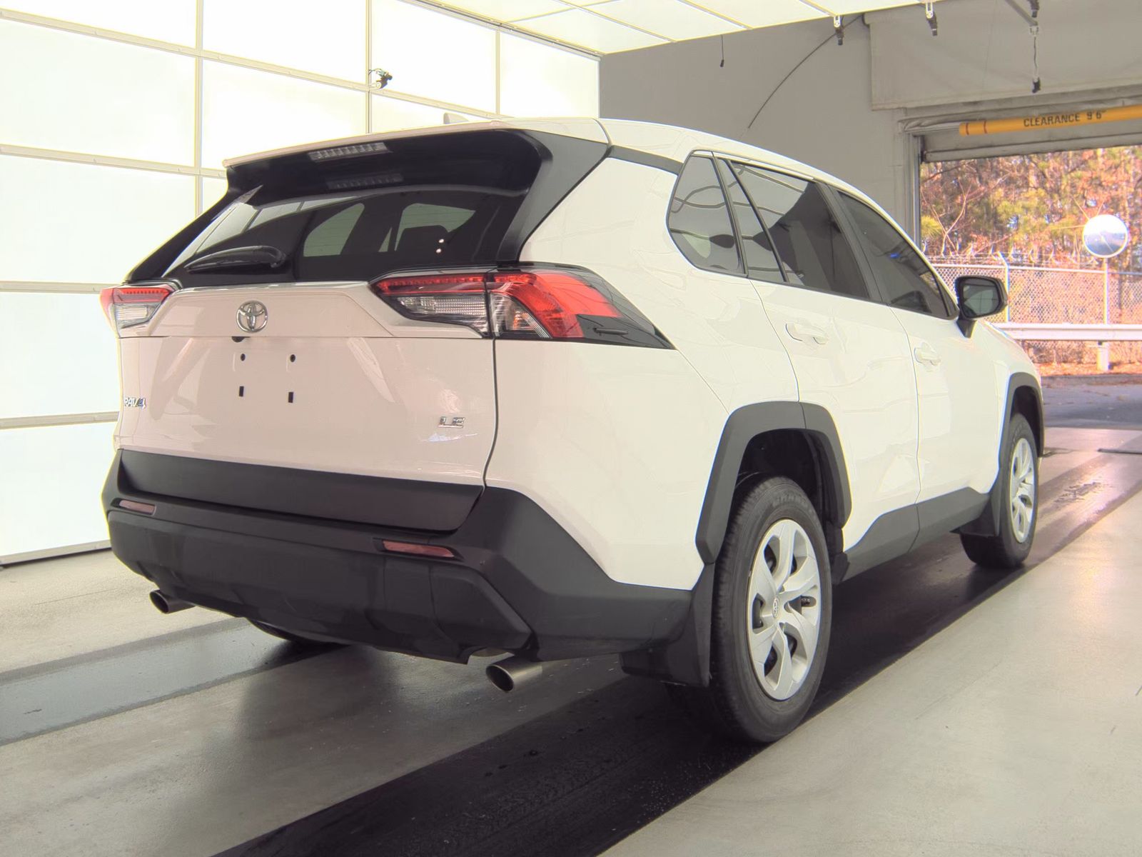 2024 Toyota RAV4 LE FWD