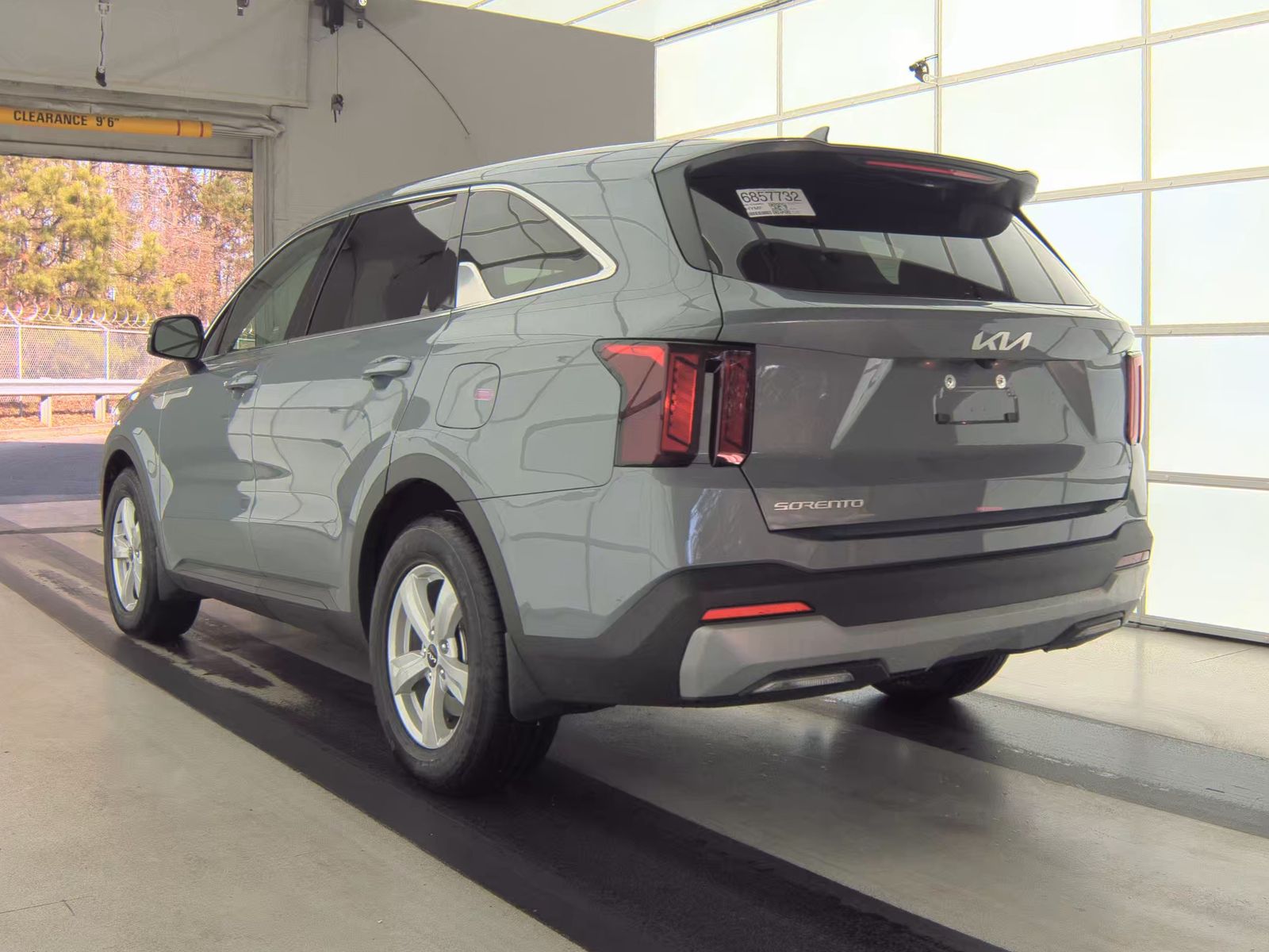 2025 Kia Sorento LX FWD