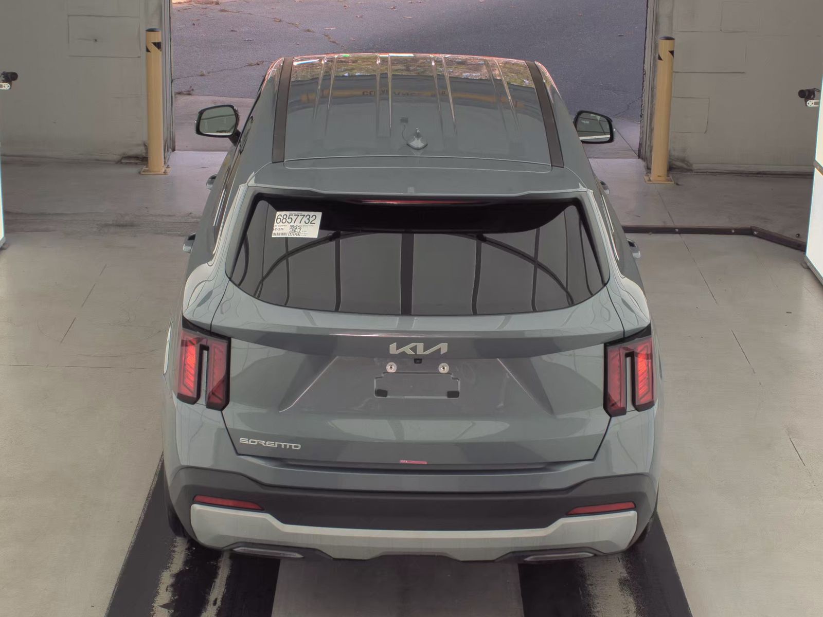 2025 Kia Sorento LX FWD