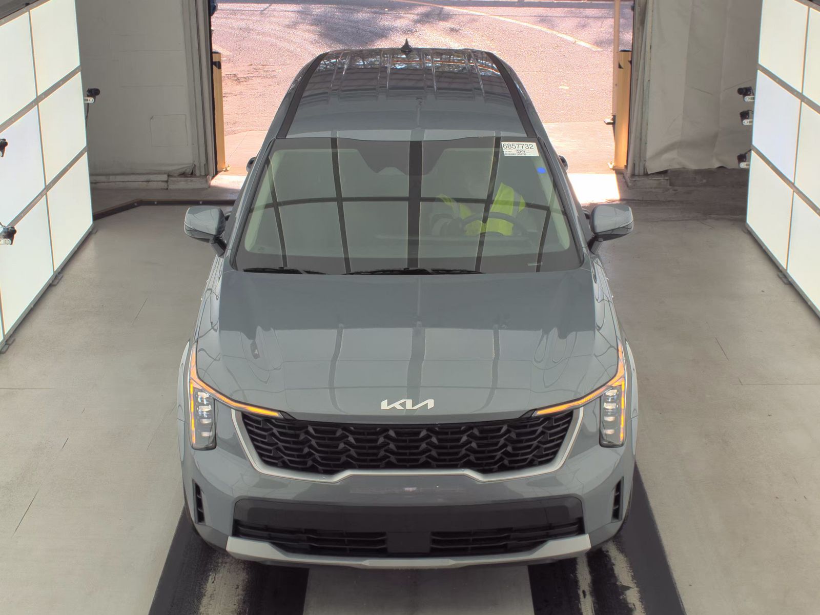 2025 Kia Sorento LX FWD