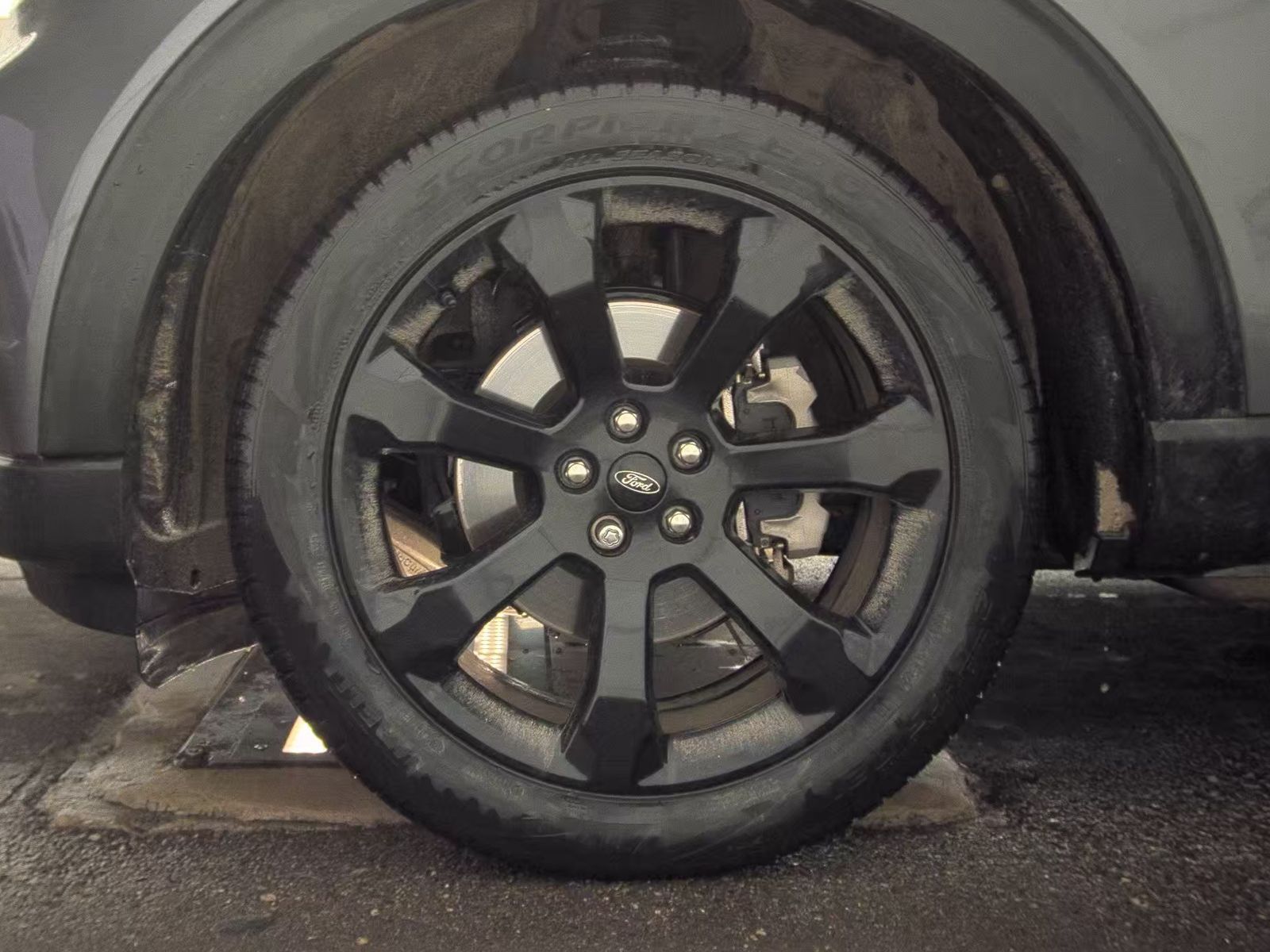 2023 Ford Explorer ST-Line AWD