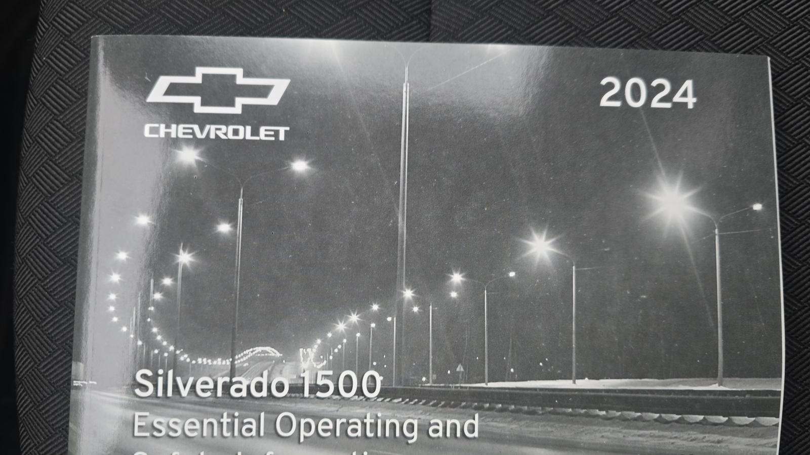 2024 Chevrolet Silverado 1500 LT AWD