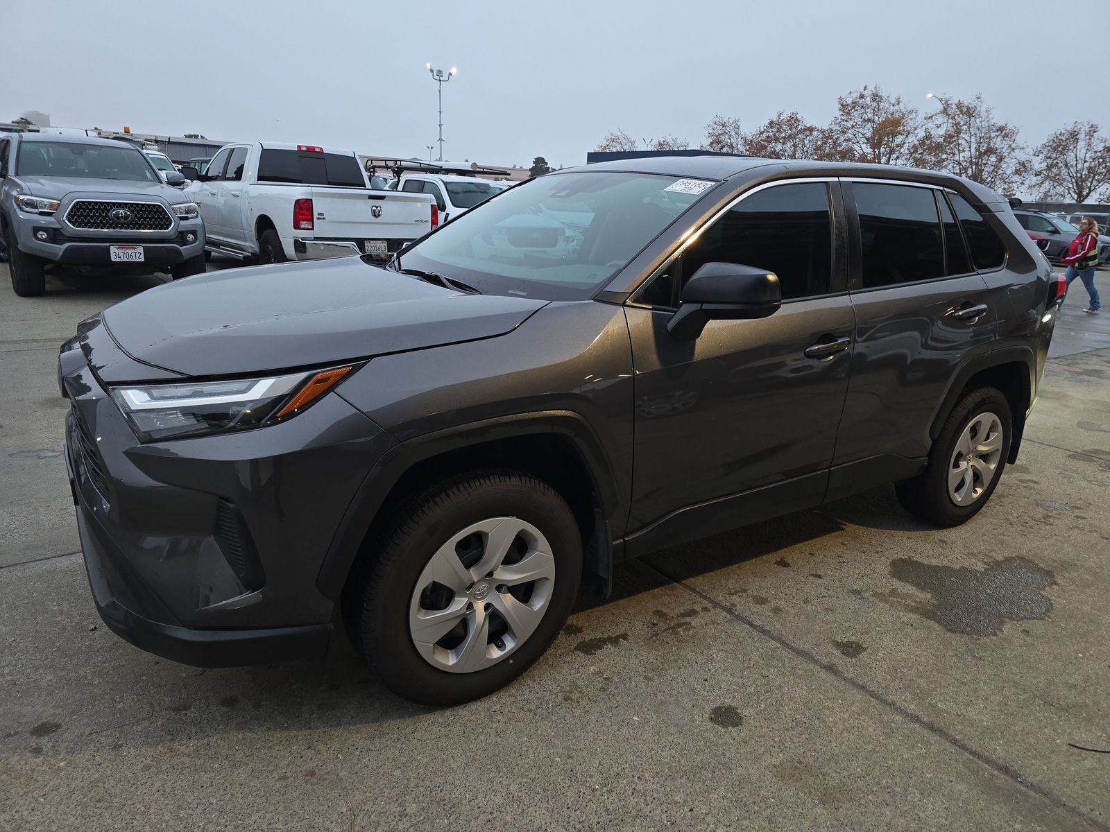 2024 Toyota RAV4 LE FWD