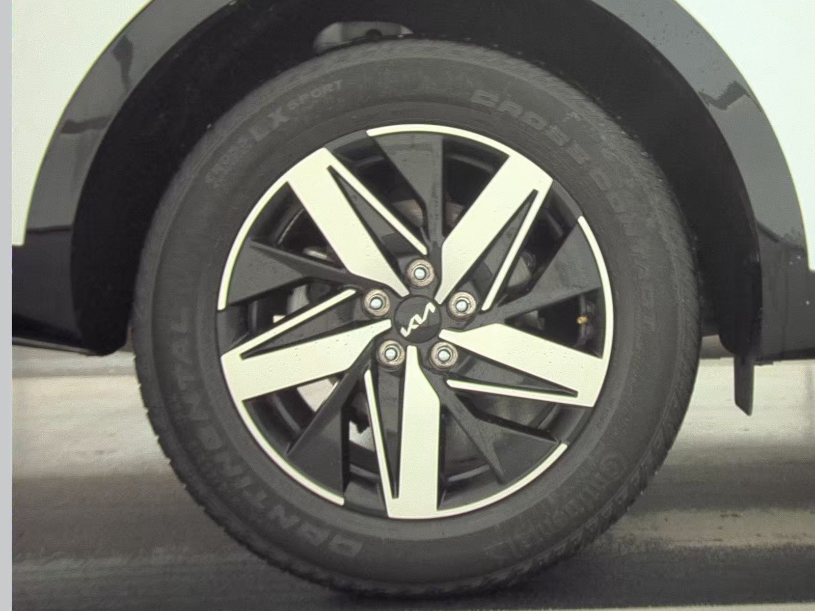 2023 Kia Sorento S FWD