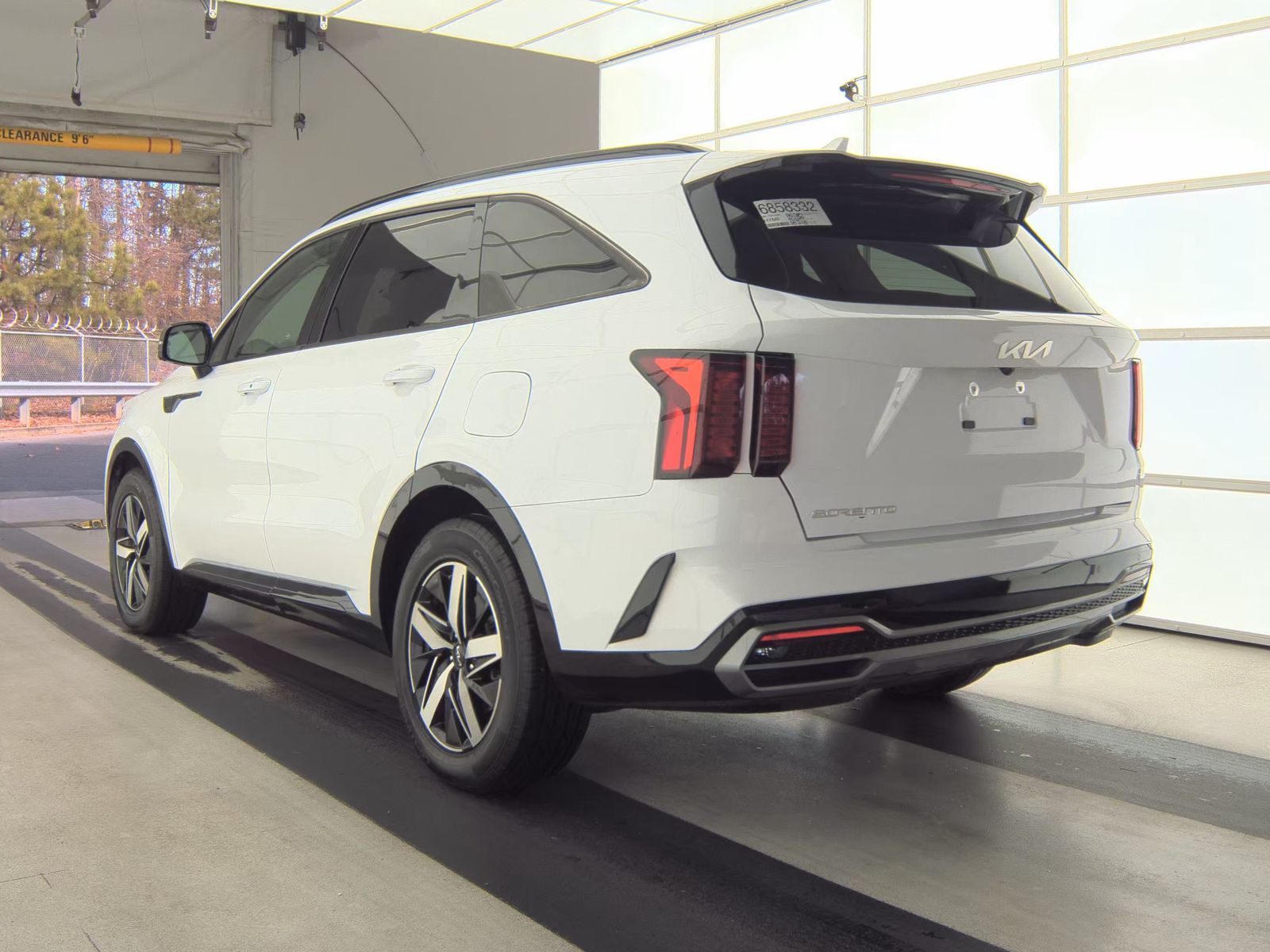 2023 Kia Sorento S FWD