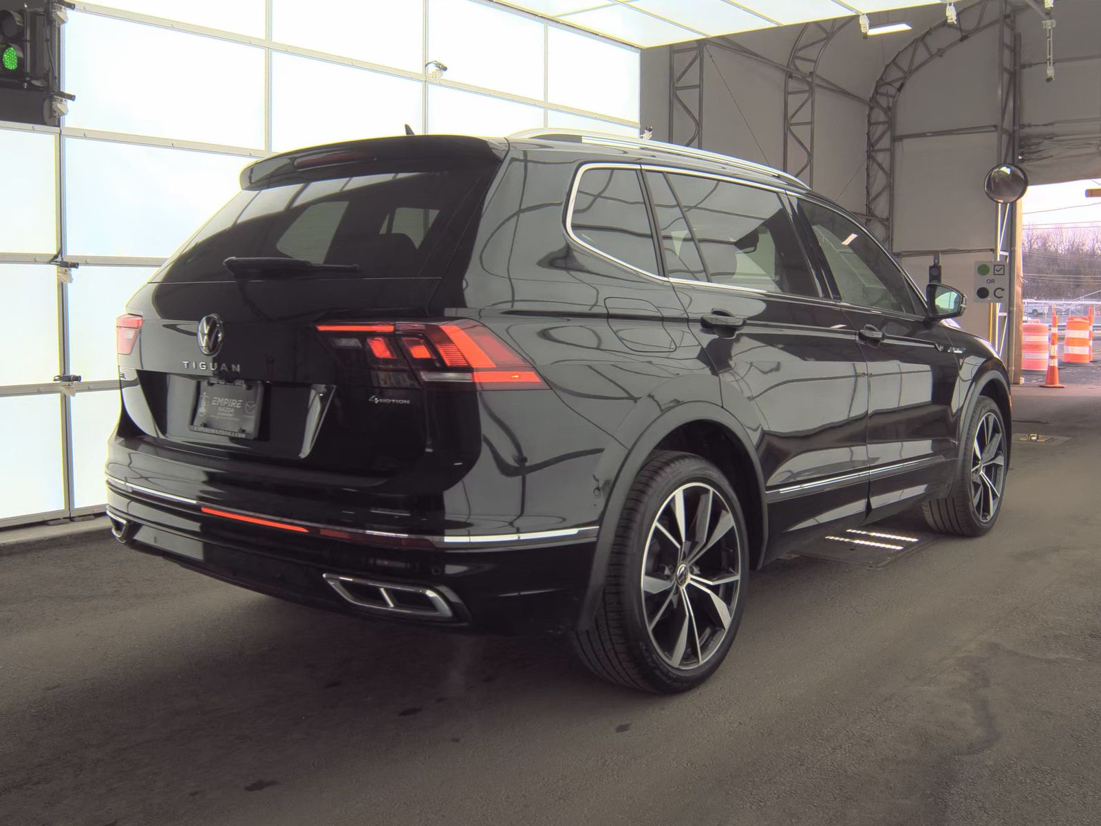 2023 Volkswagen Tiguan 2.0T SEL R-Line AWD