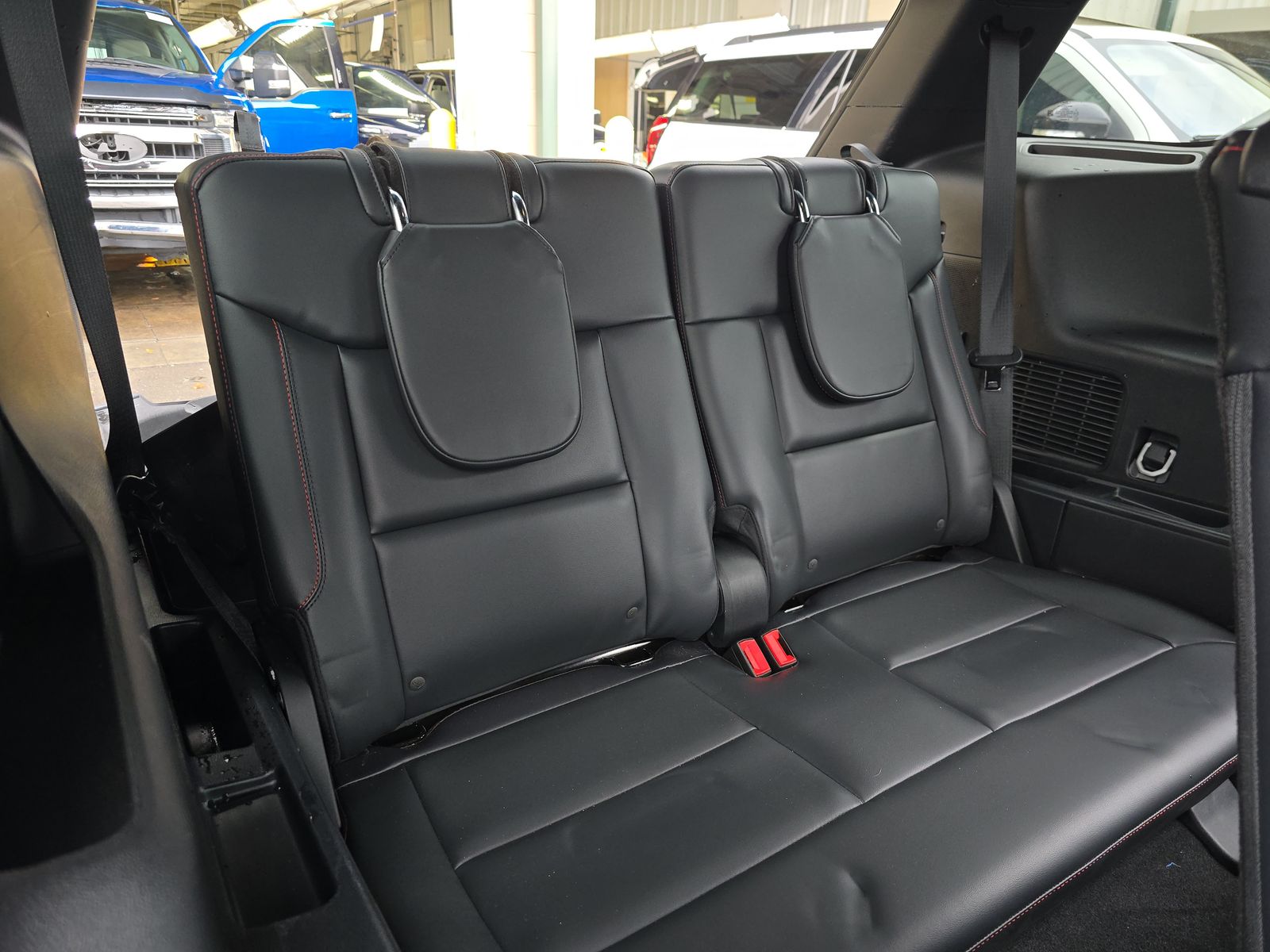 2025 Ford Explorer ST-Line AWD