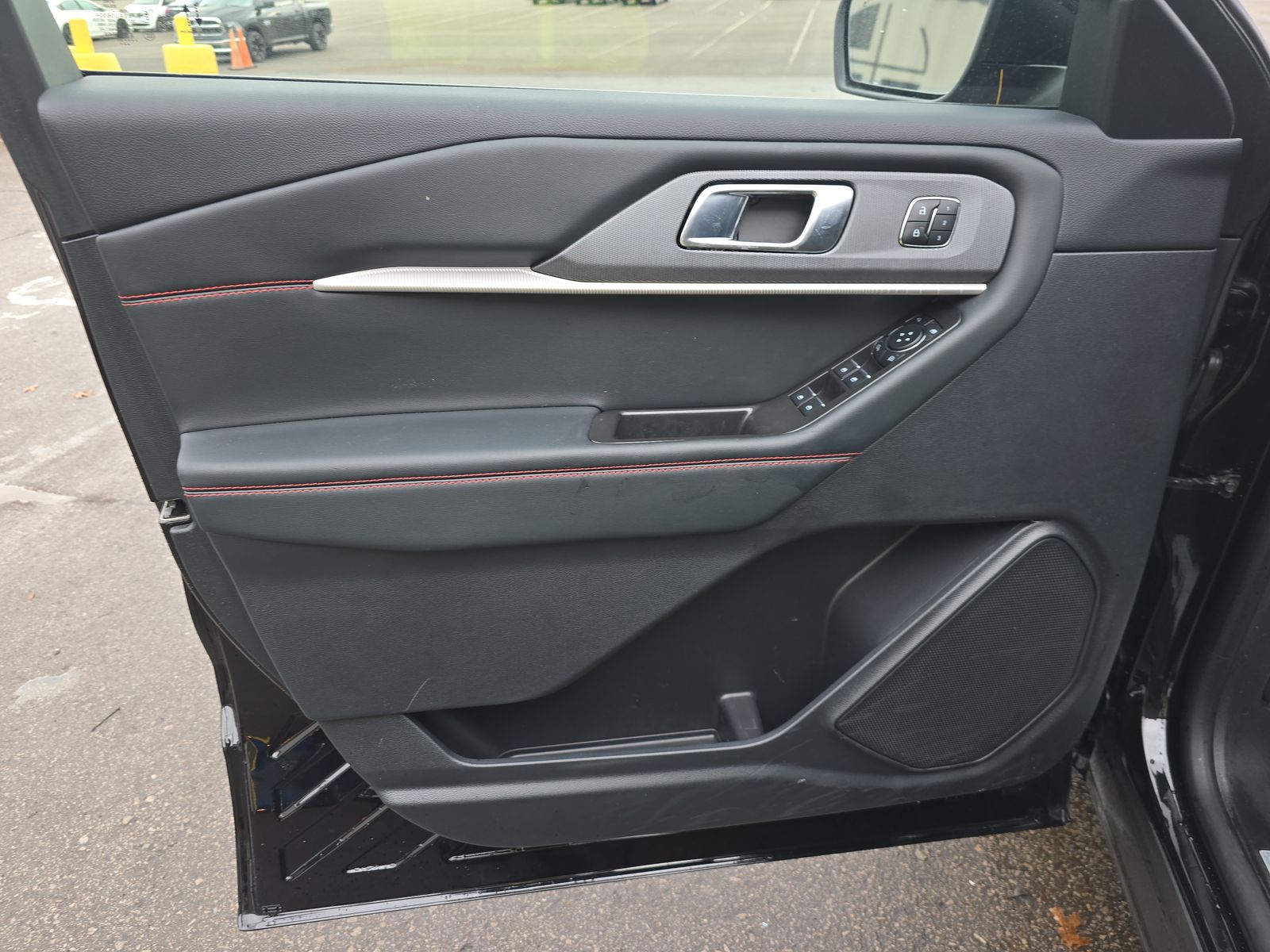 2025 Ford Explorer ST-Line AWD