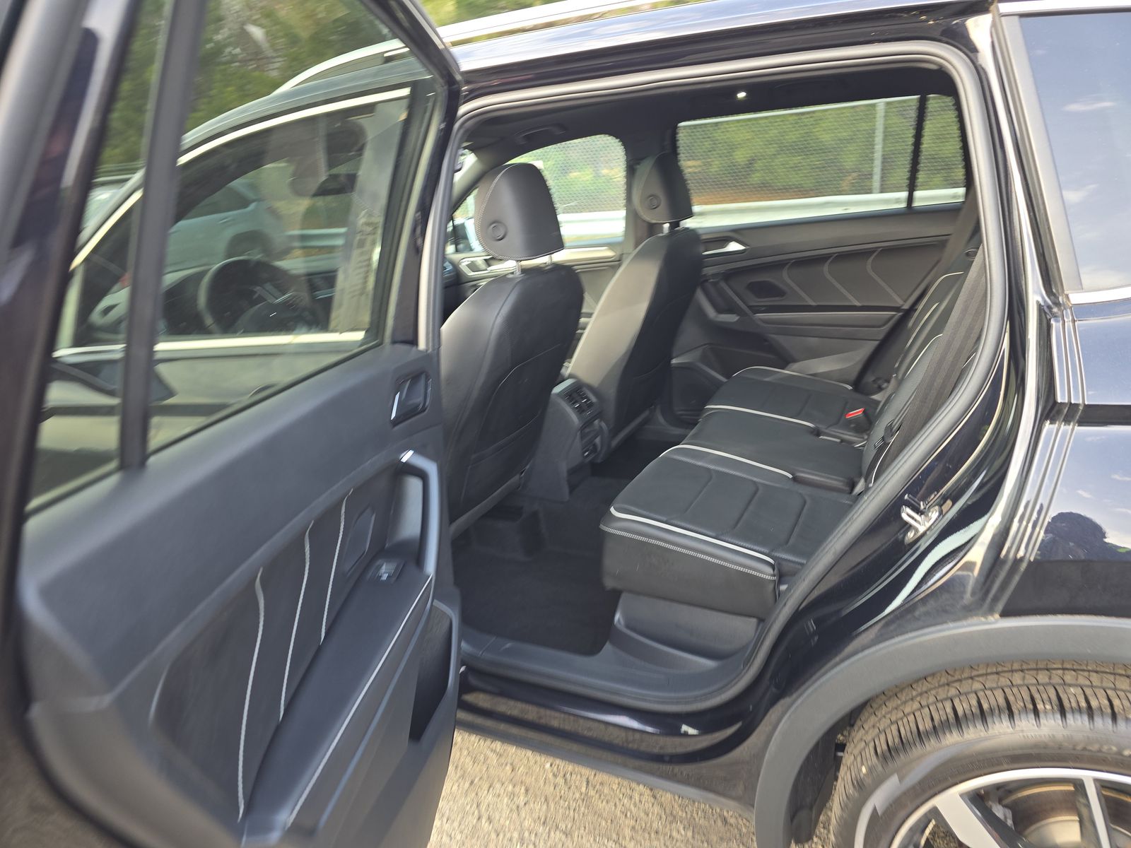 2023 Volkswagen Tiguan 2.0T SEL R-Line AWD