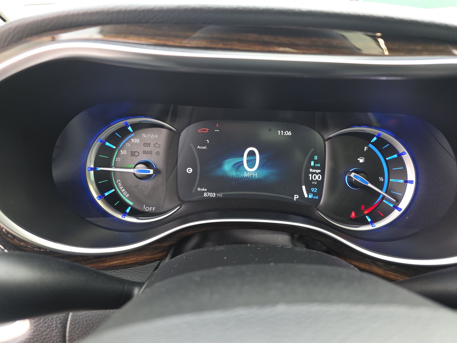 2023 Chrysler Pacifica Hybrid Limited FWD