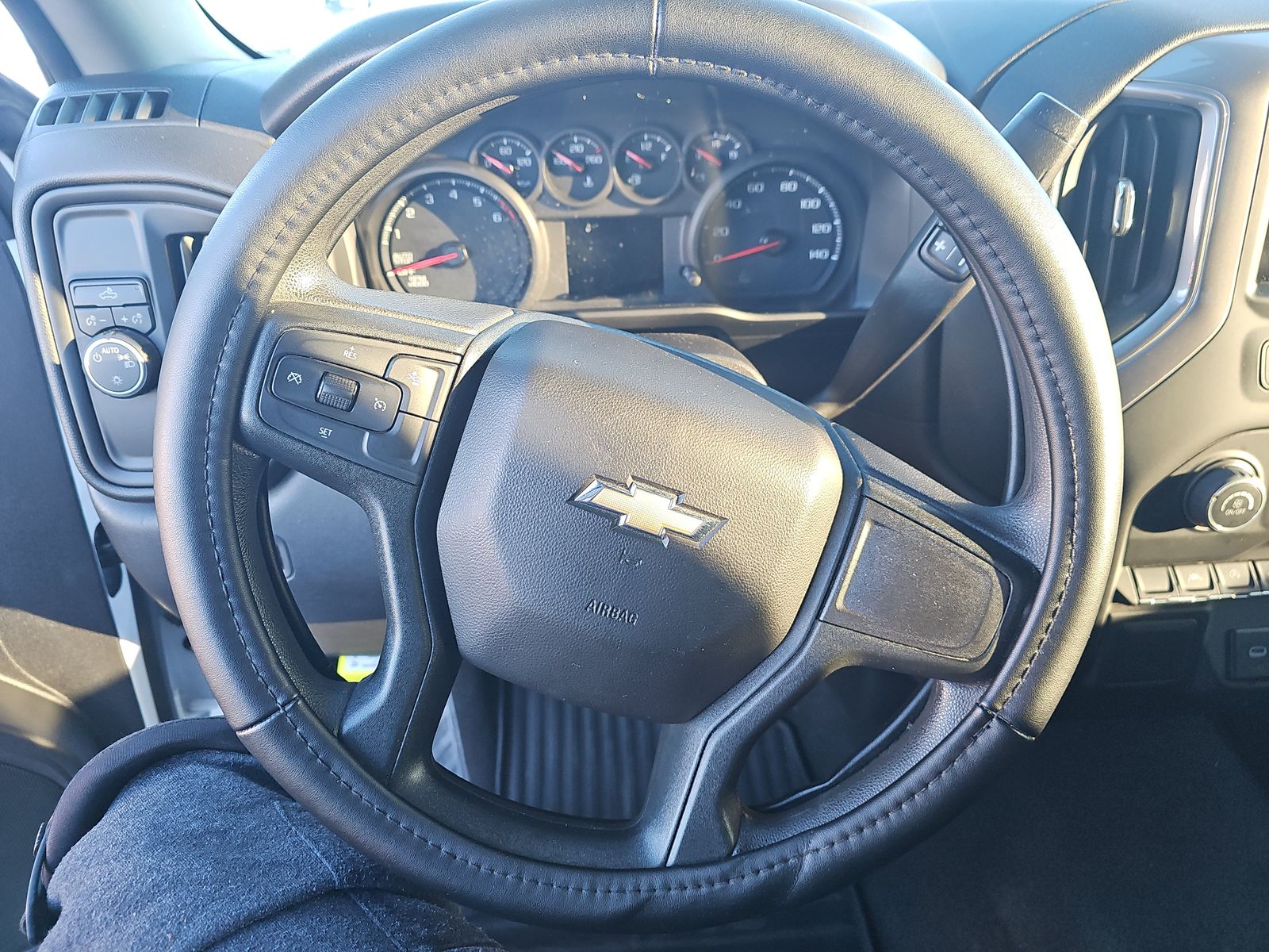 2022 Chevrolet Silverado 1500 Custom RWD