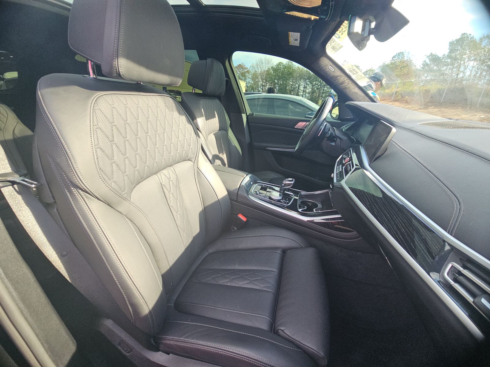 2022 BMW X7 xDrive40i AWD