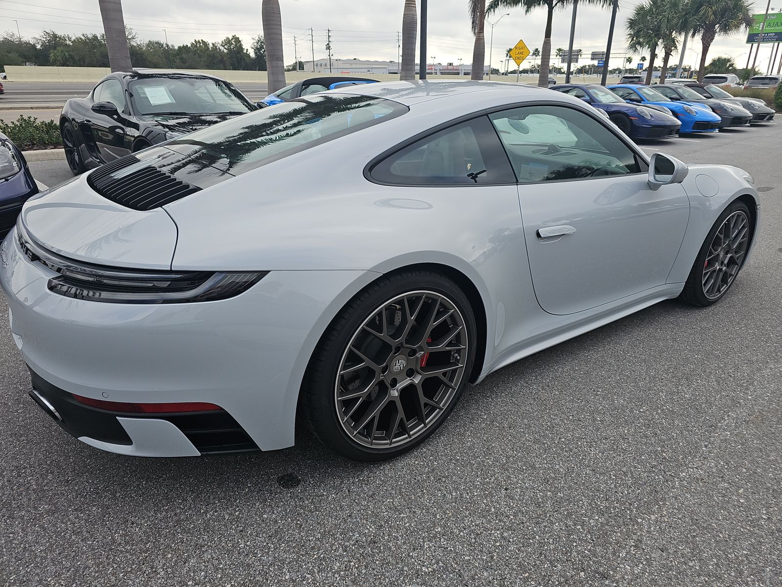 2024 Porsche 911 Carrera S RWD