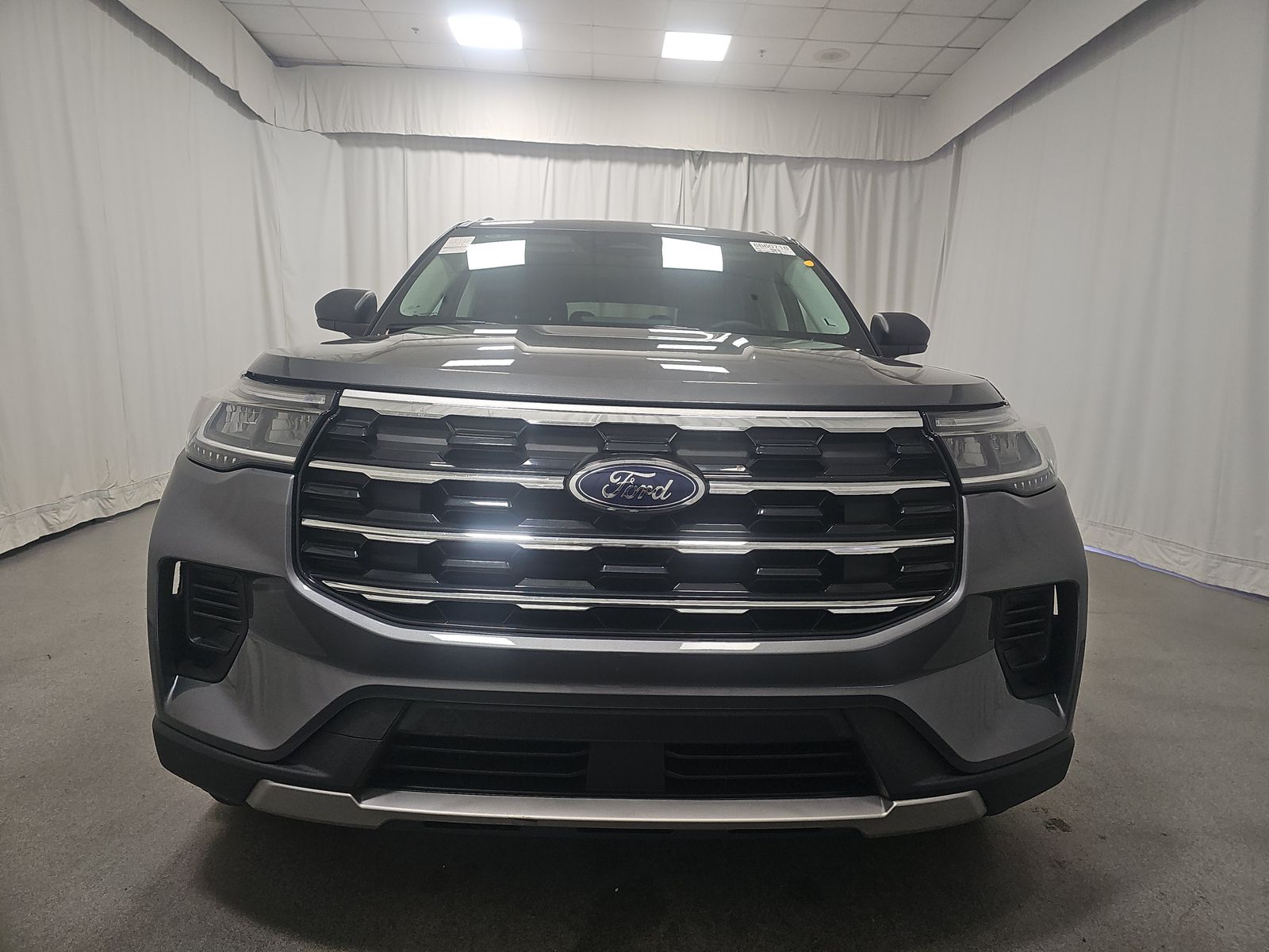 2025 Ford Explorer Active RWD