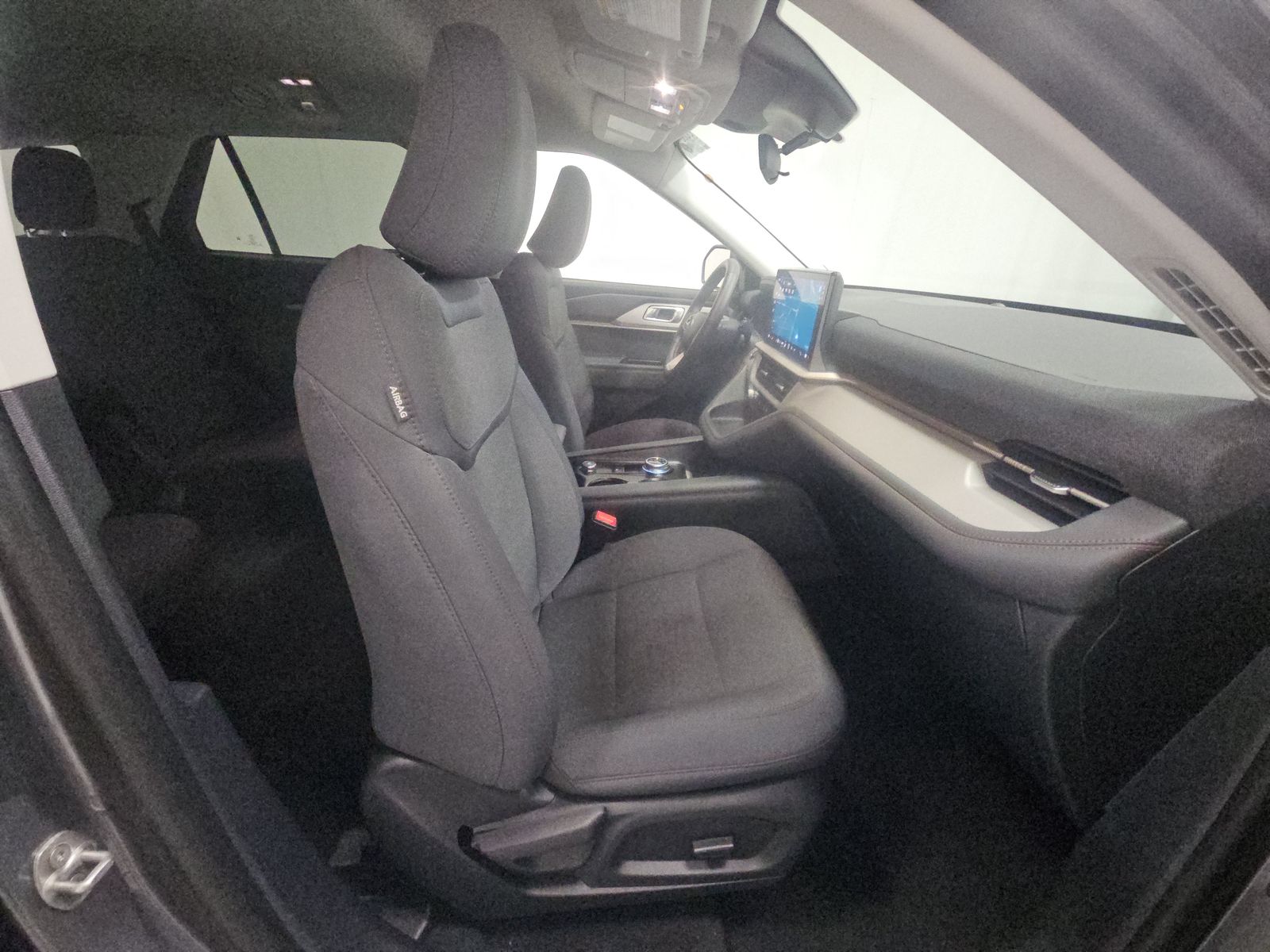 2025 Ford Explorer Active RWD