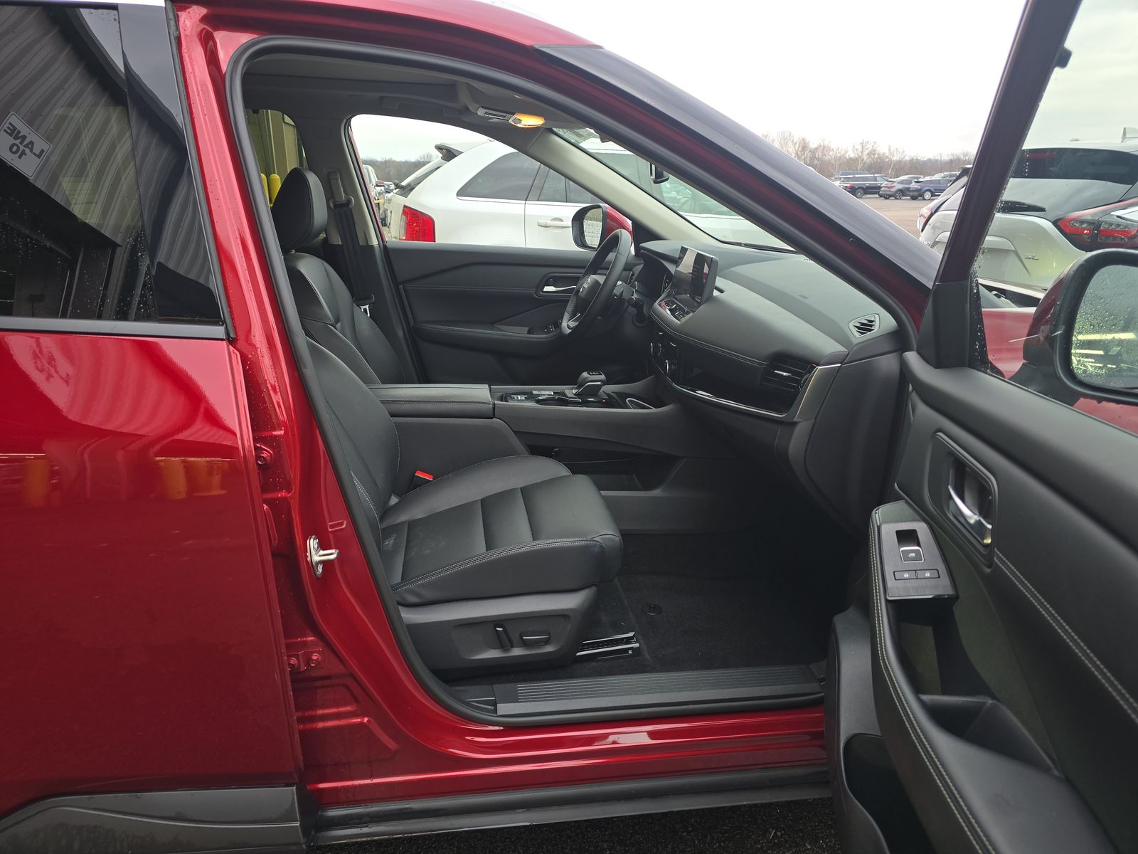 2025 Nissan Rogue SL FWD