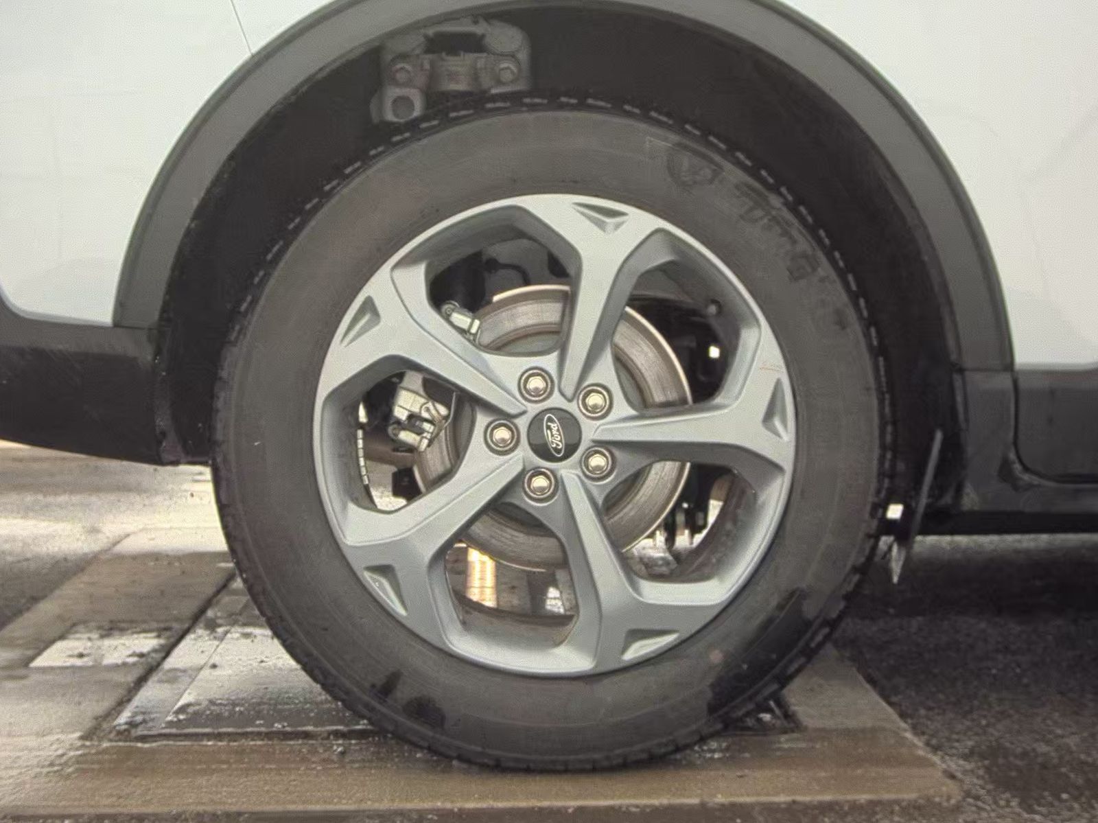 2025 Ford Escape ST-Line FWD