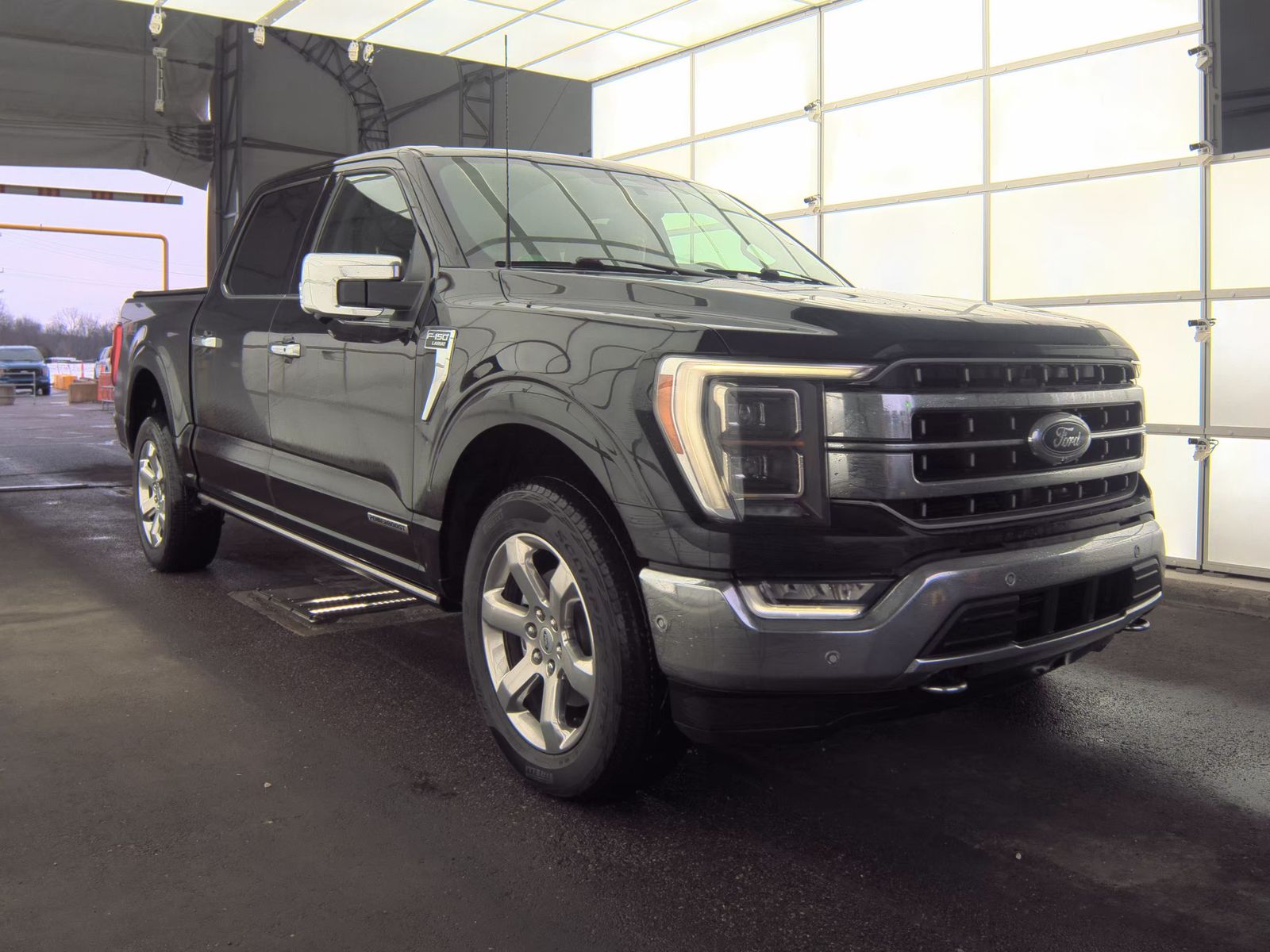 2022 Ford F-150 Hybrid Lariat AWD