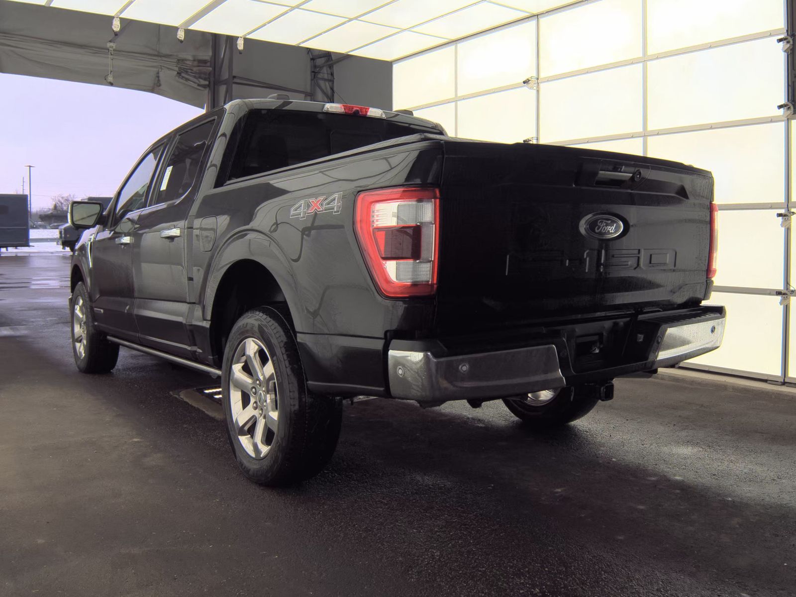 2022 Ford F-150 Hybrid Lariat AWD