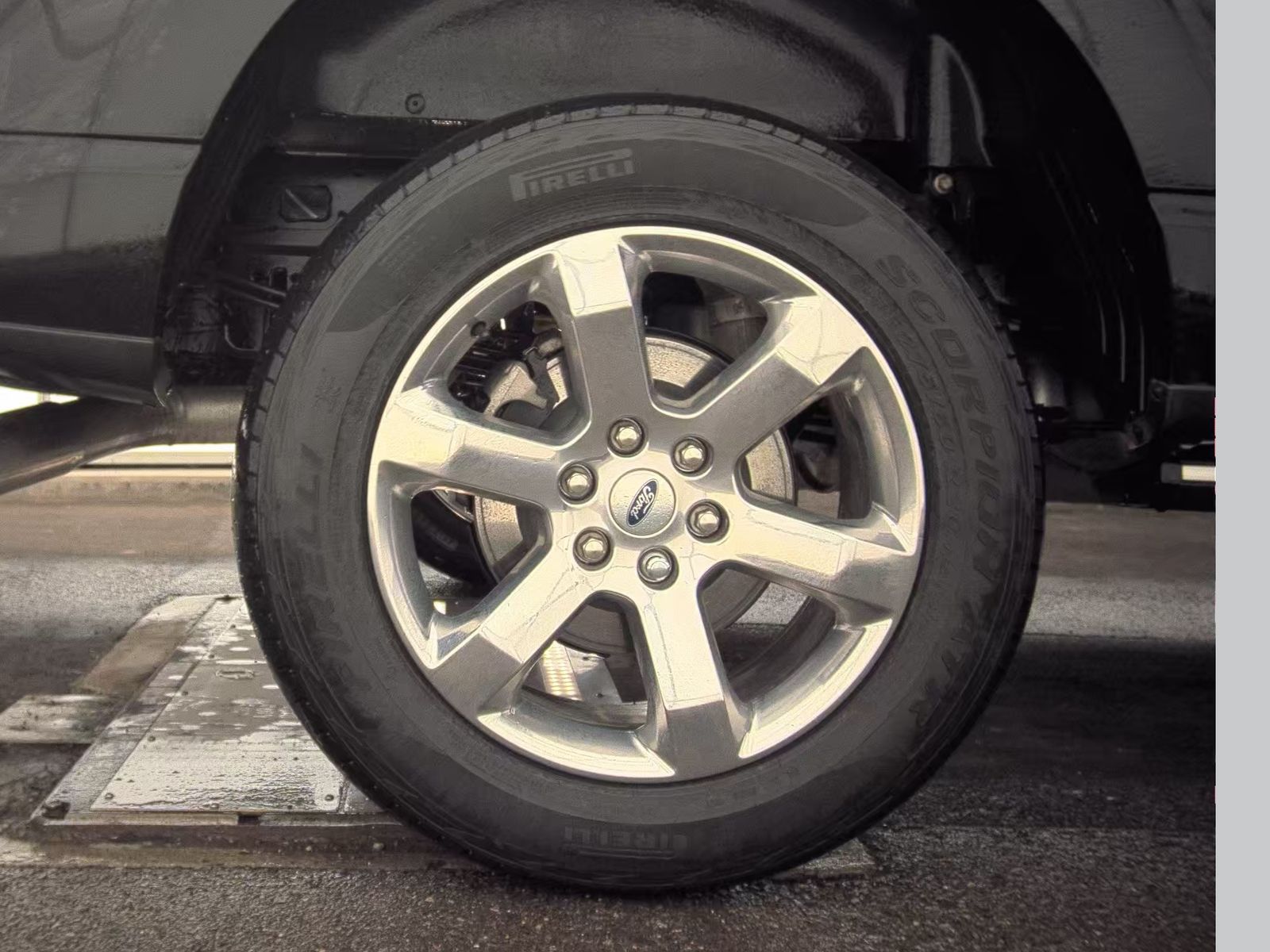 2022 Ford F-150 Hybrid Lariat AWD