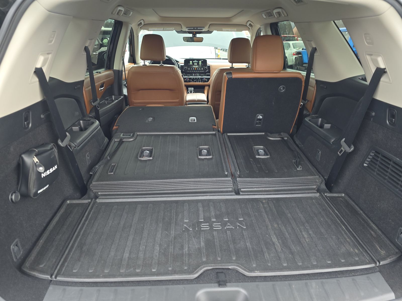 2024 Nissan Pathfinder Platinum AWD